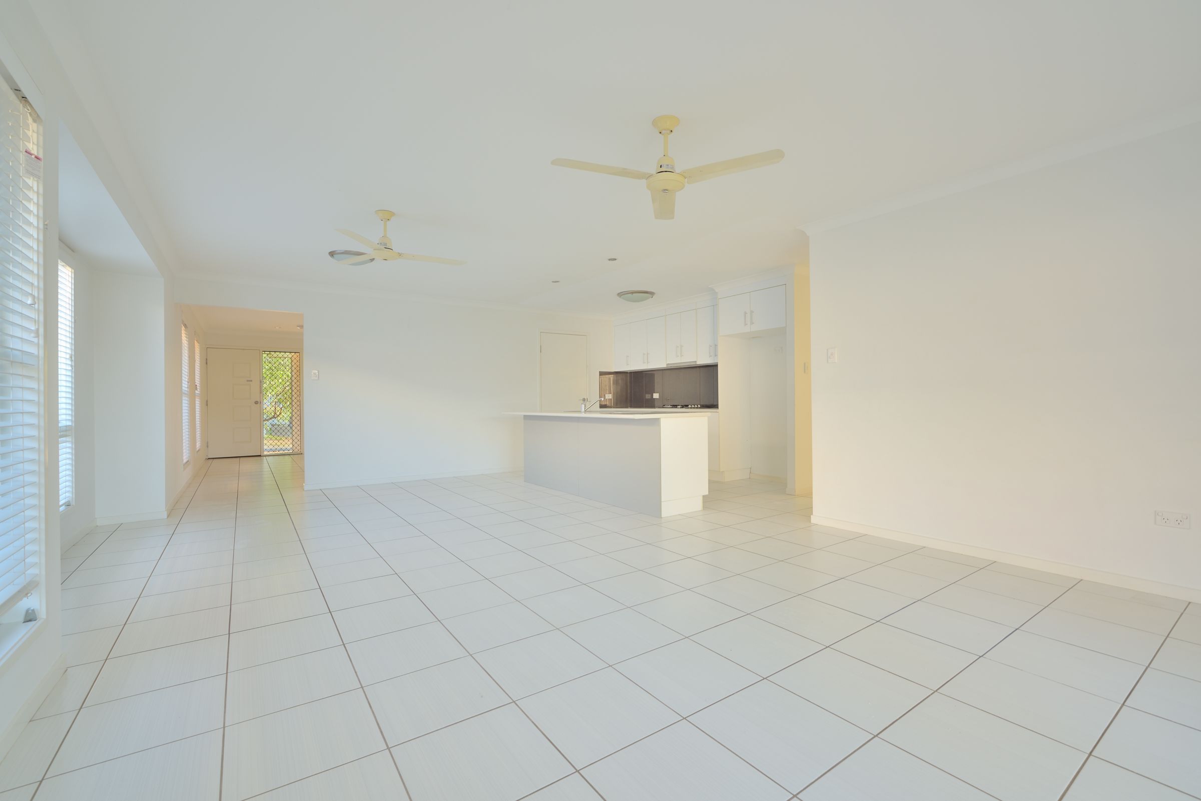 9 Sundowner Road, Clinton, QLD 4680