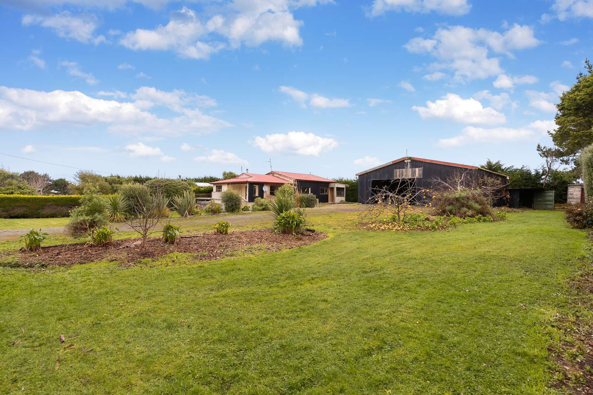 38 Colac Bay Road photo 23