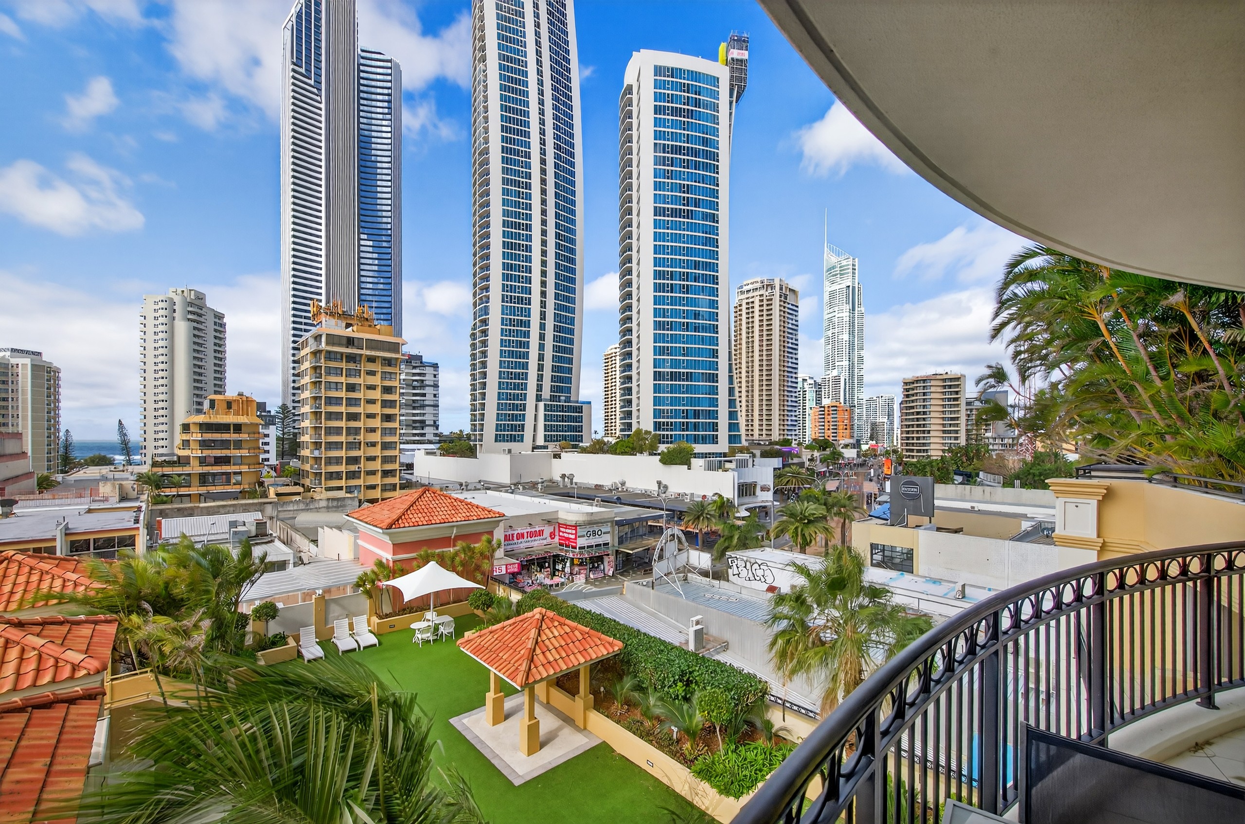 1046/23 Ferny Avenue, Surfers Paradise, QLD 4217
