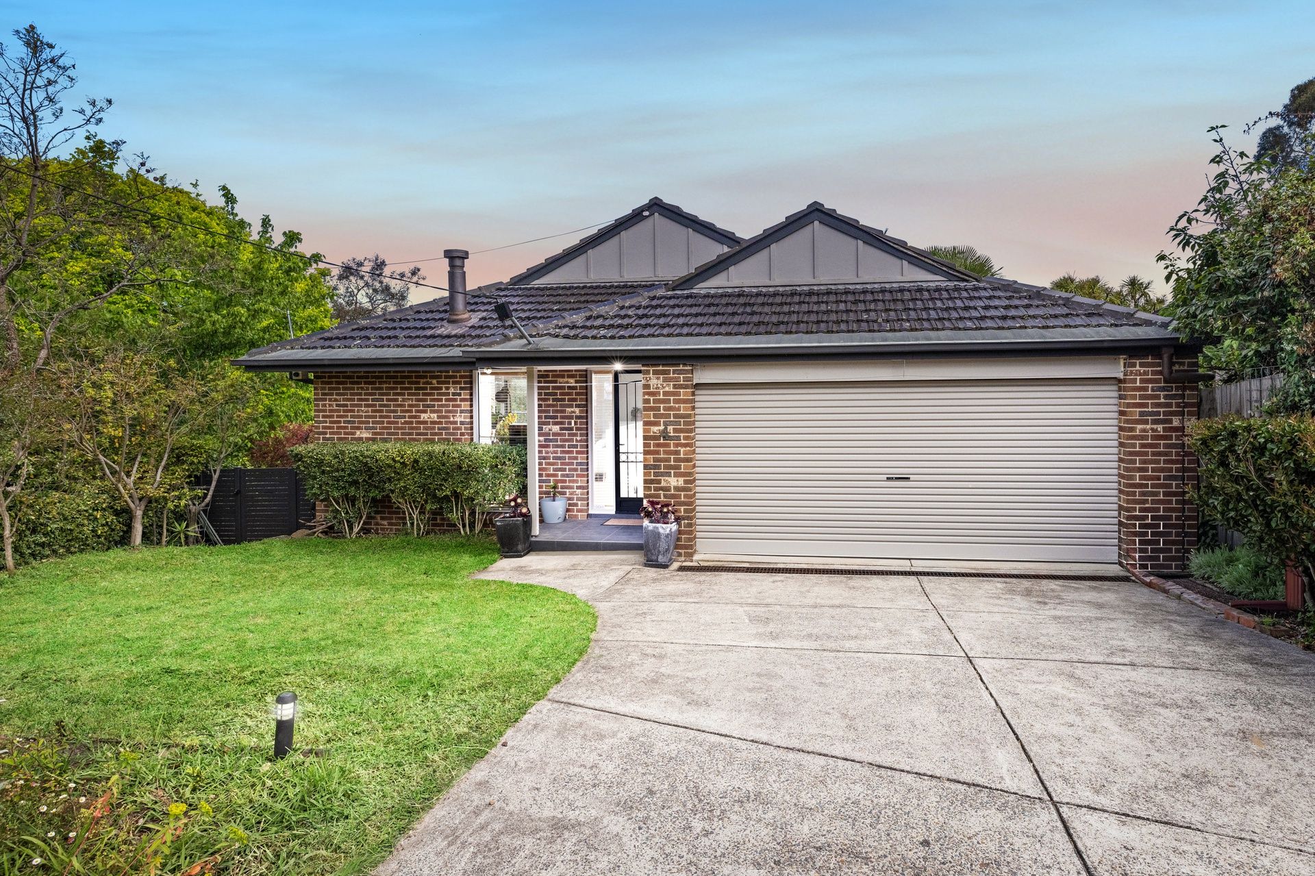 4 Palm Court , Mount Waverley VIC 3149