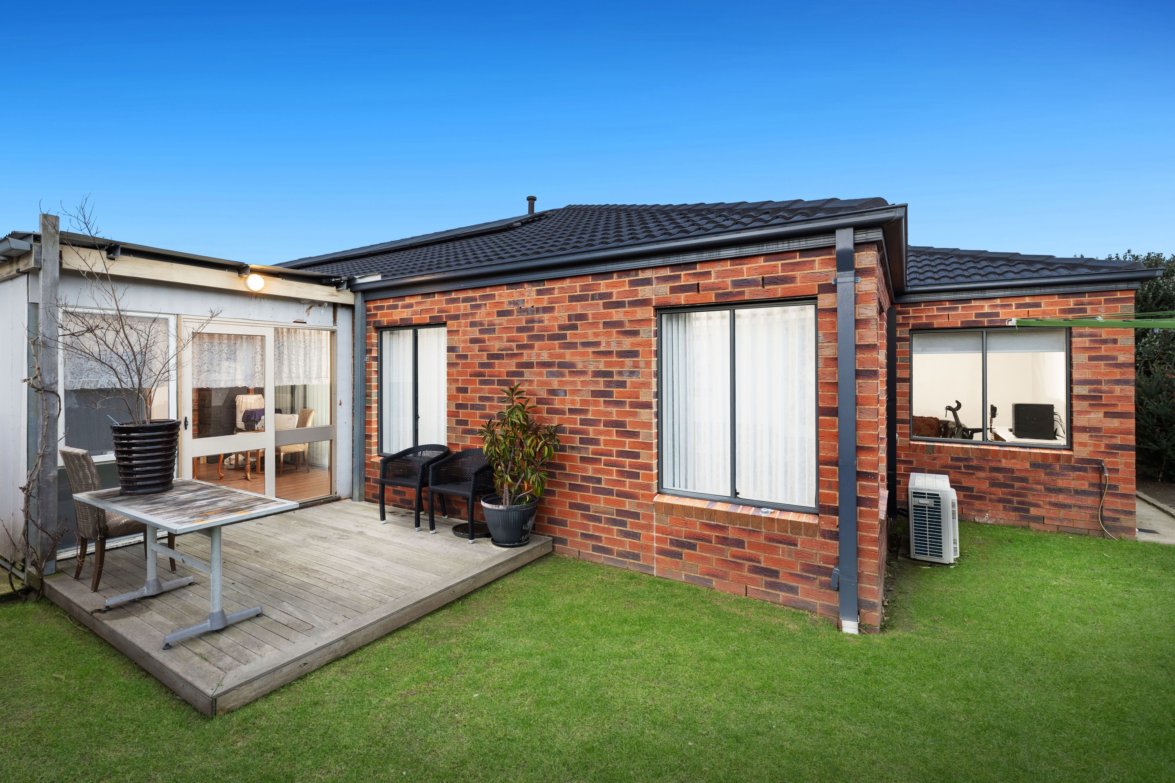 9 Hector Drive — photo 15 of 19