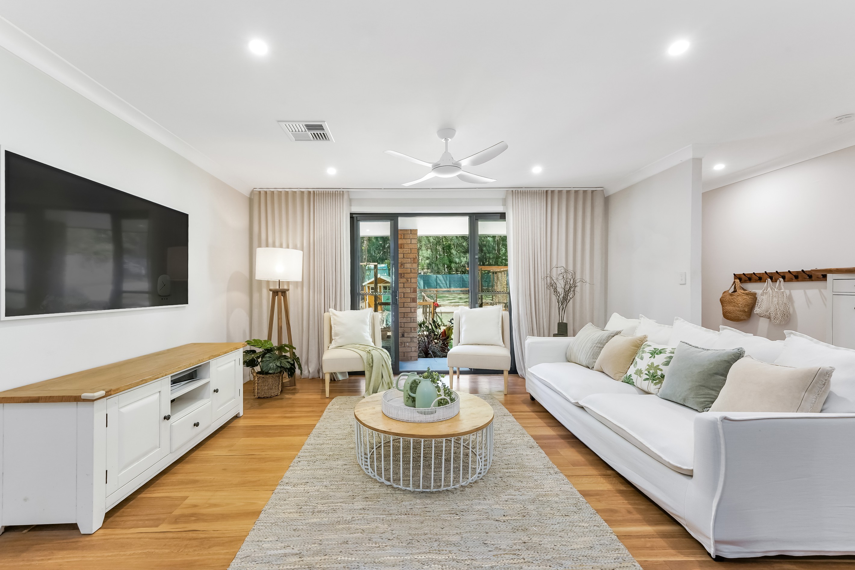 251 Empire Bay Drive, Empire Bay, NSW 2257