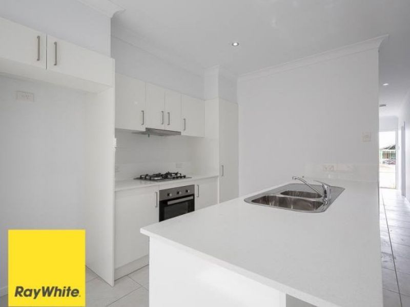 18 Mount Archer Road, Park Ridge, QLD 4125