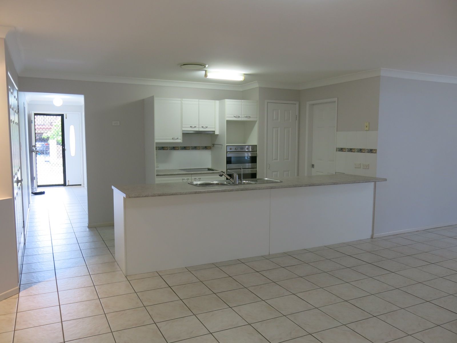 4 Labelle Street, Springfield Lakes, QLD 4300
