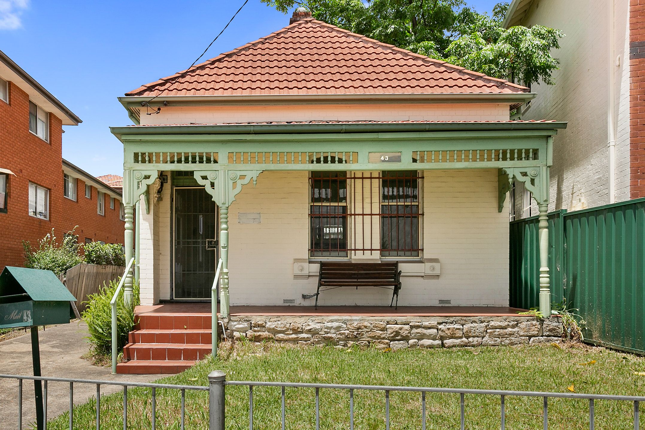 43 South Parade