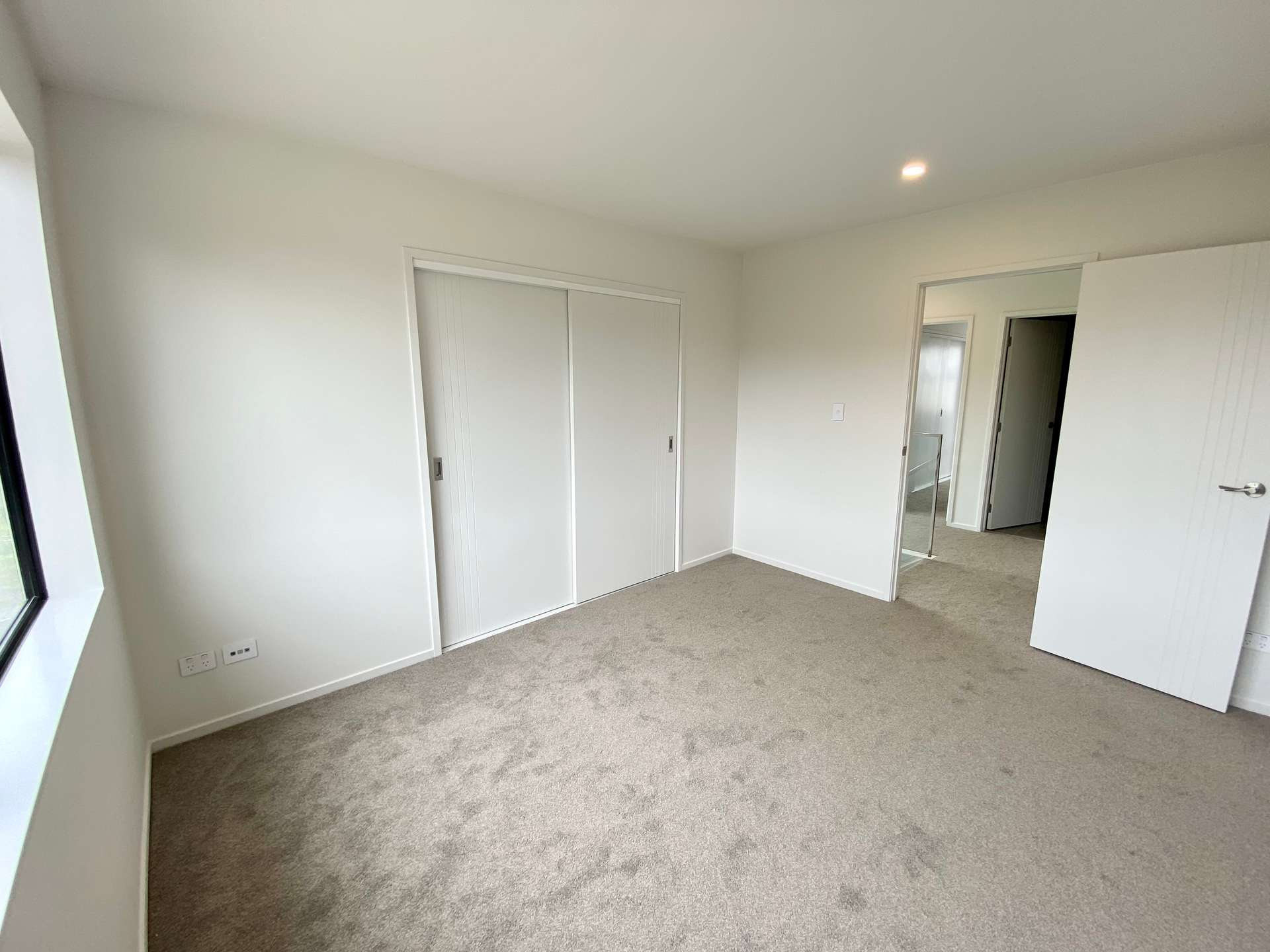 19 Bloom Crescent photo 11