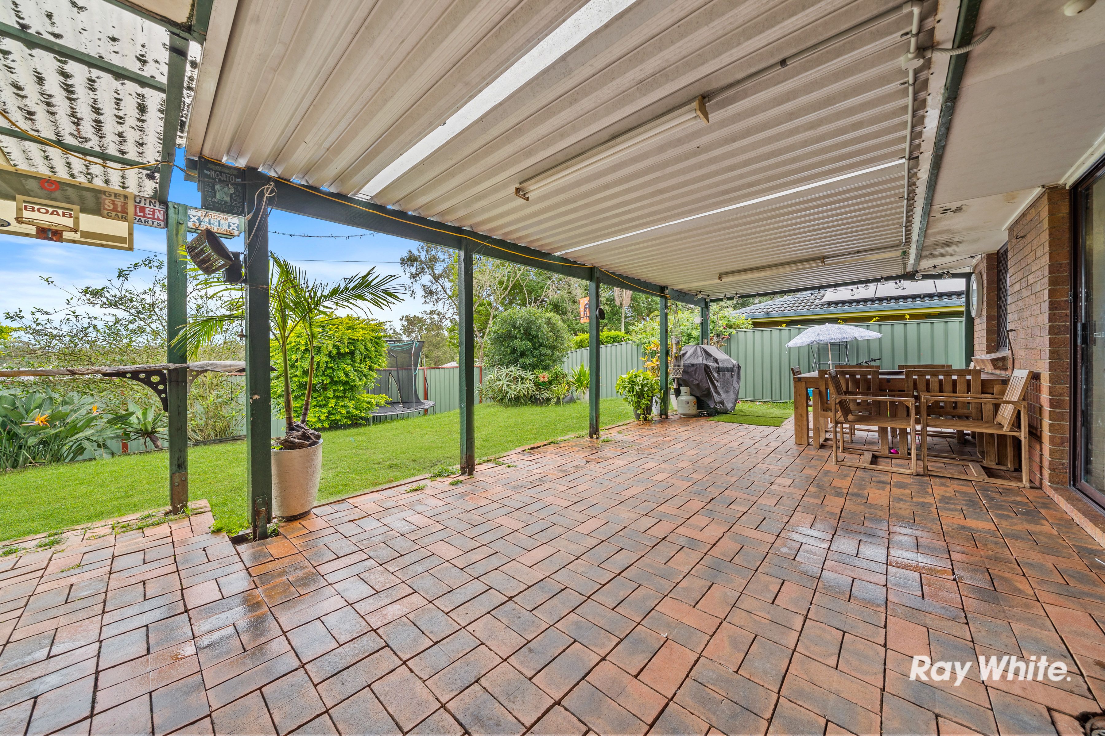 18 King Arthur Boulevard — photo 12 of 16