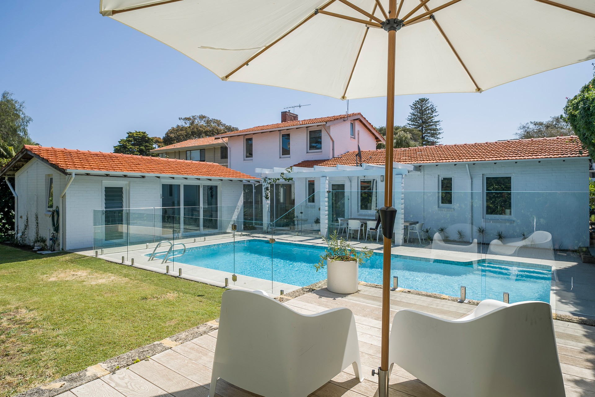 8 Columba Place, Peppermint Grove, WA 6011