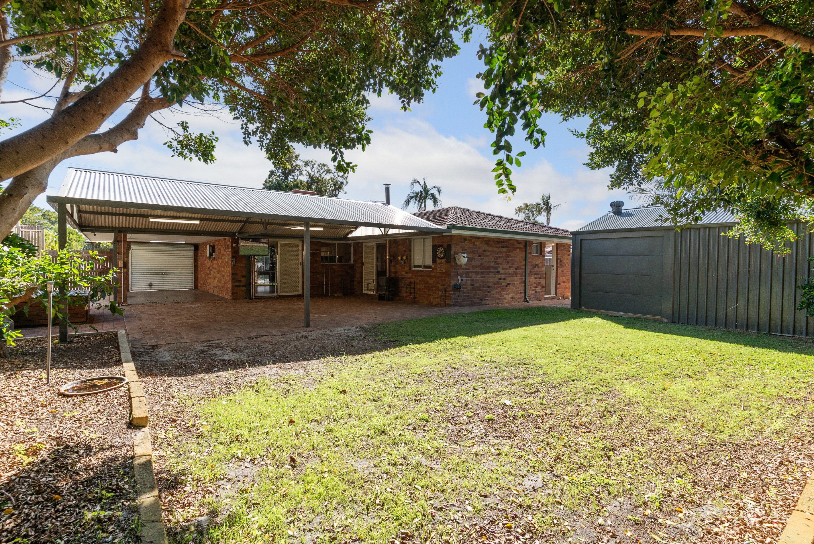 122 Hume Road, Thornlie, WA 6108