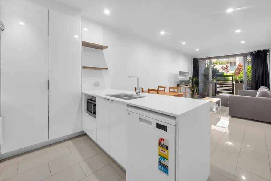1002/8 Lochaber Street, Dutton Park