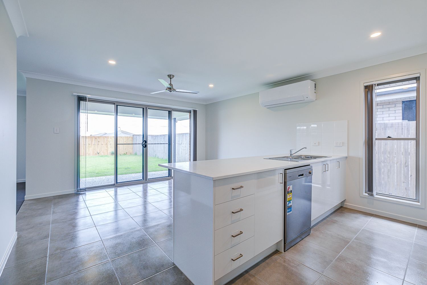 51 Nevada Road, Park Ridge, QLD 4125