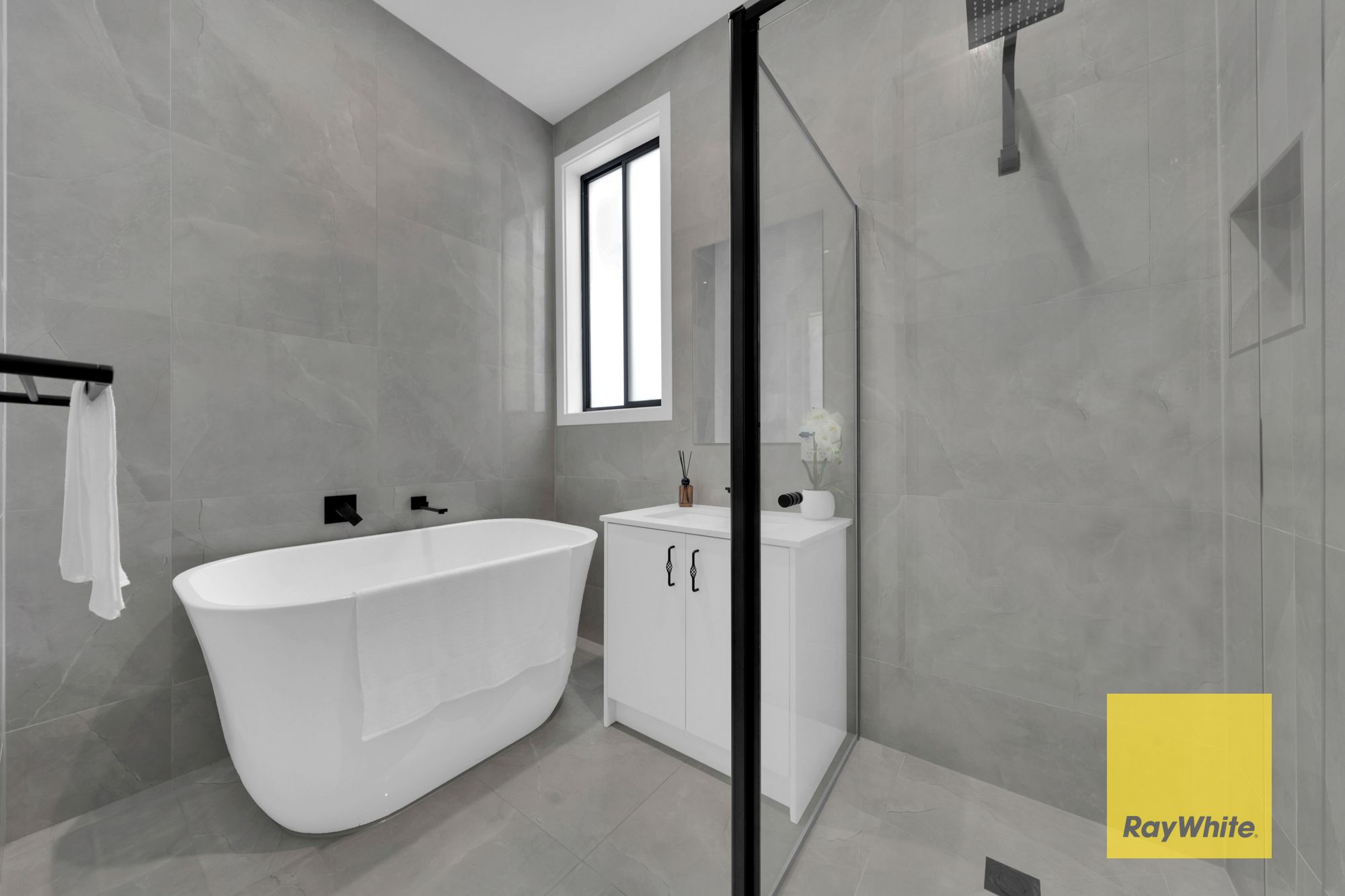 21 Limehouse Avenue — photo 13 of 15