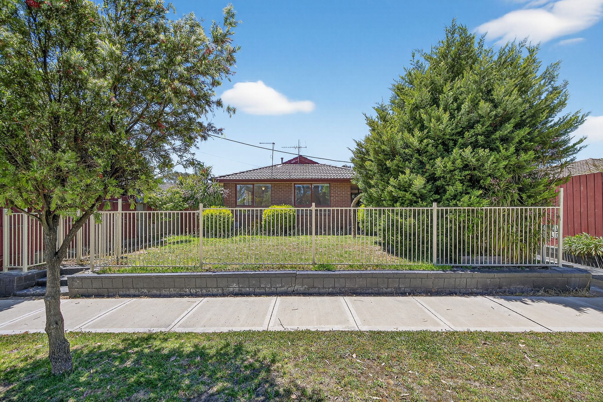10 Ainsleigh Court — photo from Ray White Cranbourne