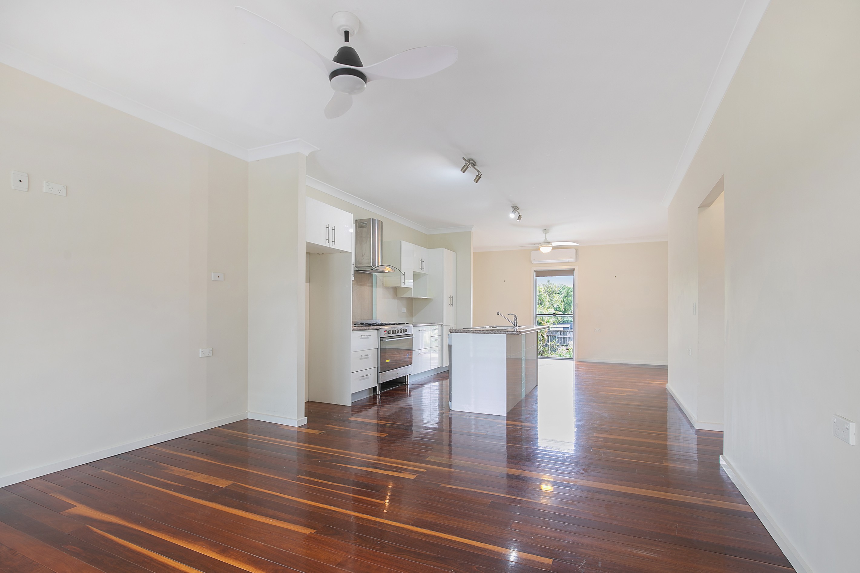 8 Batten Street, Kedron, QLD 4031