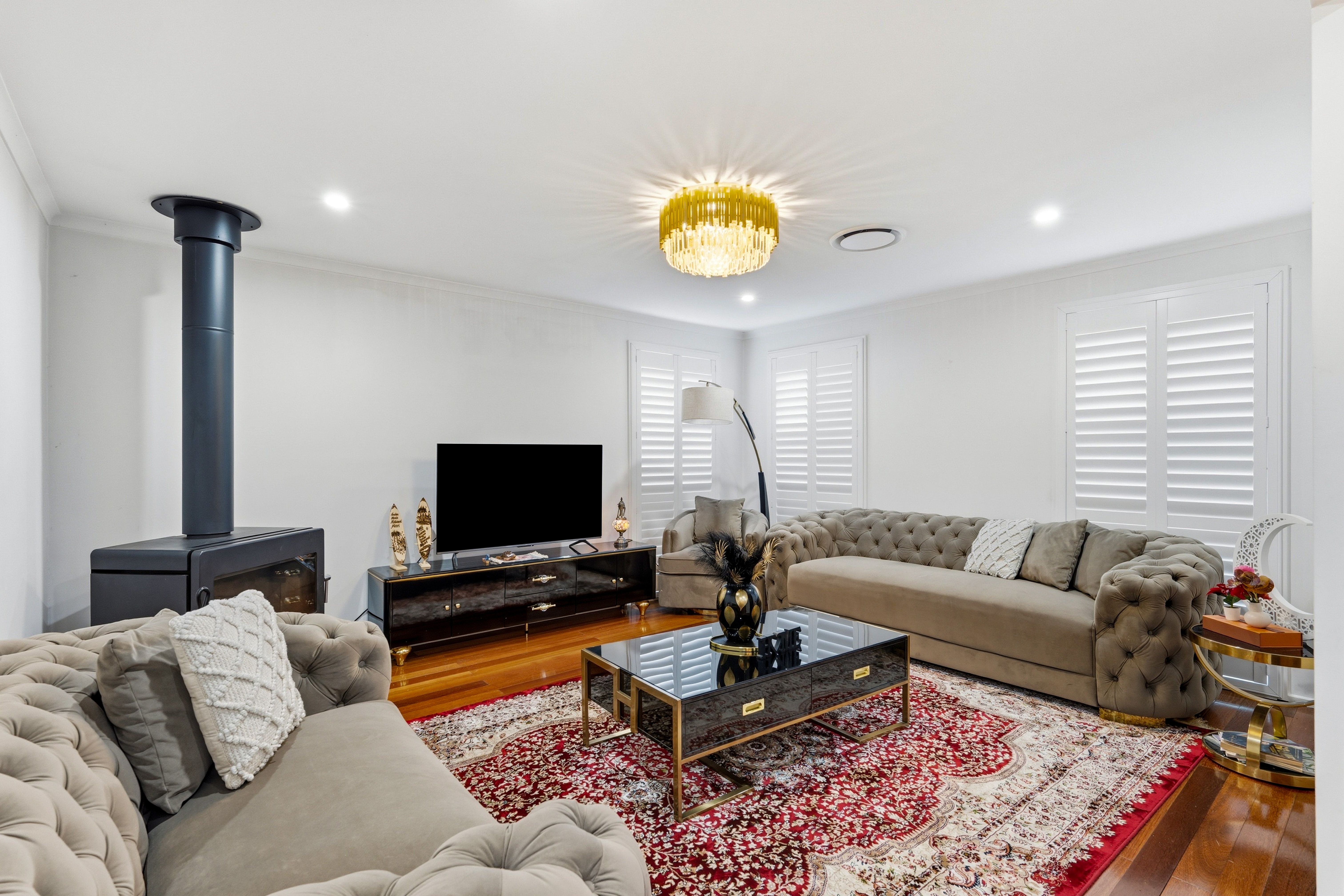 55 Stornoway Avenue, St Andrews, NSW 2566