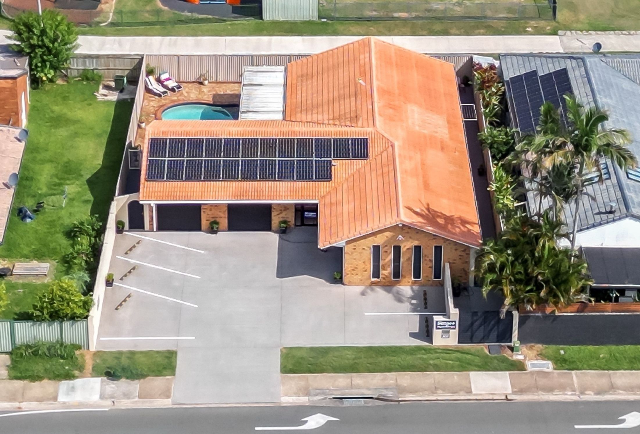 164 Christine Avenue, Burleigh Waters, QLD 4220