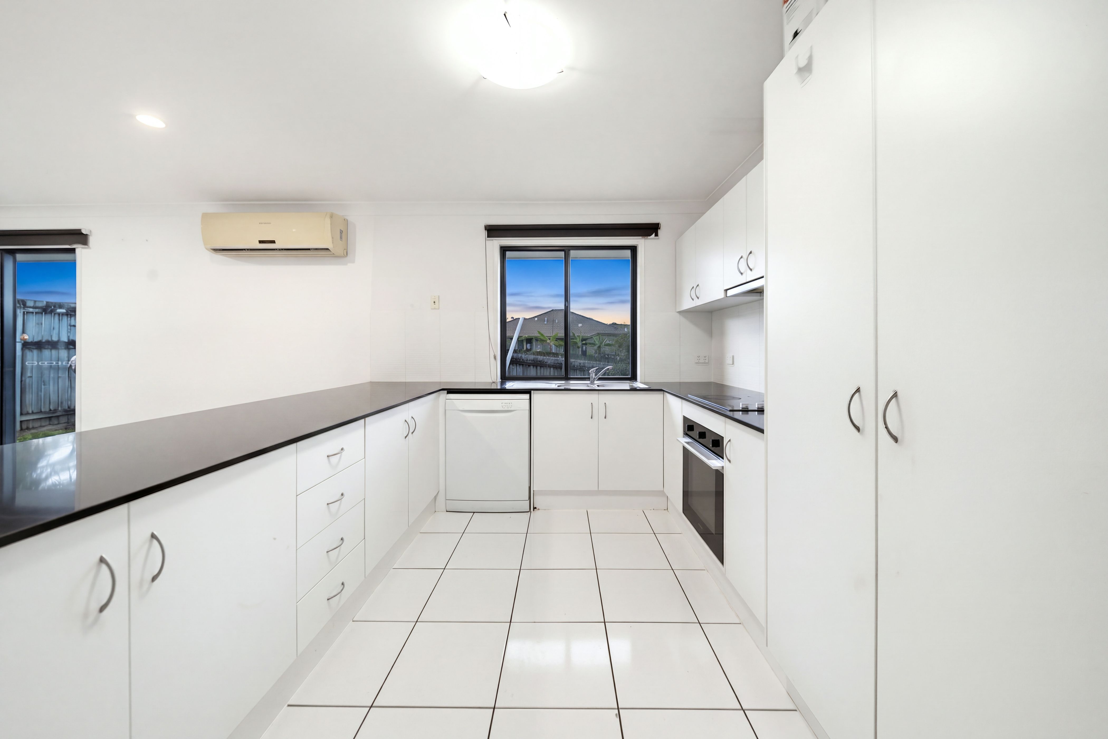 17 MARIGOLD Avenue — photo 3 of 20