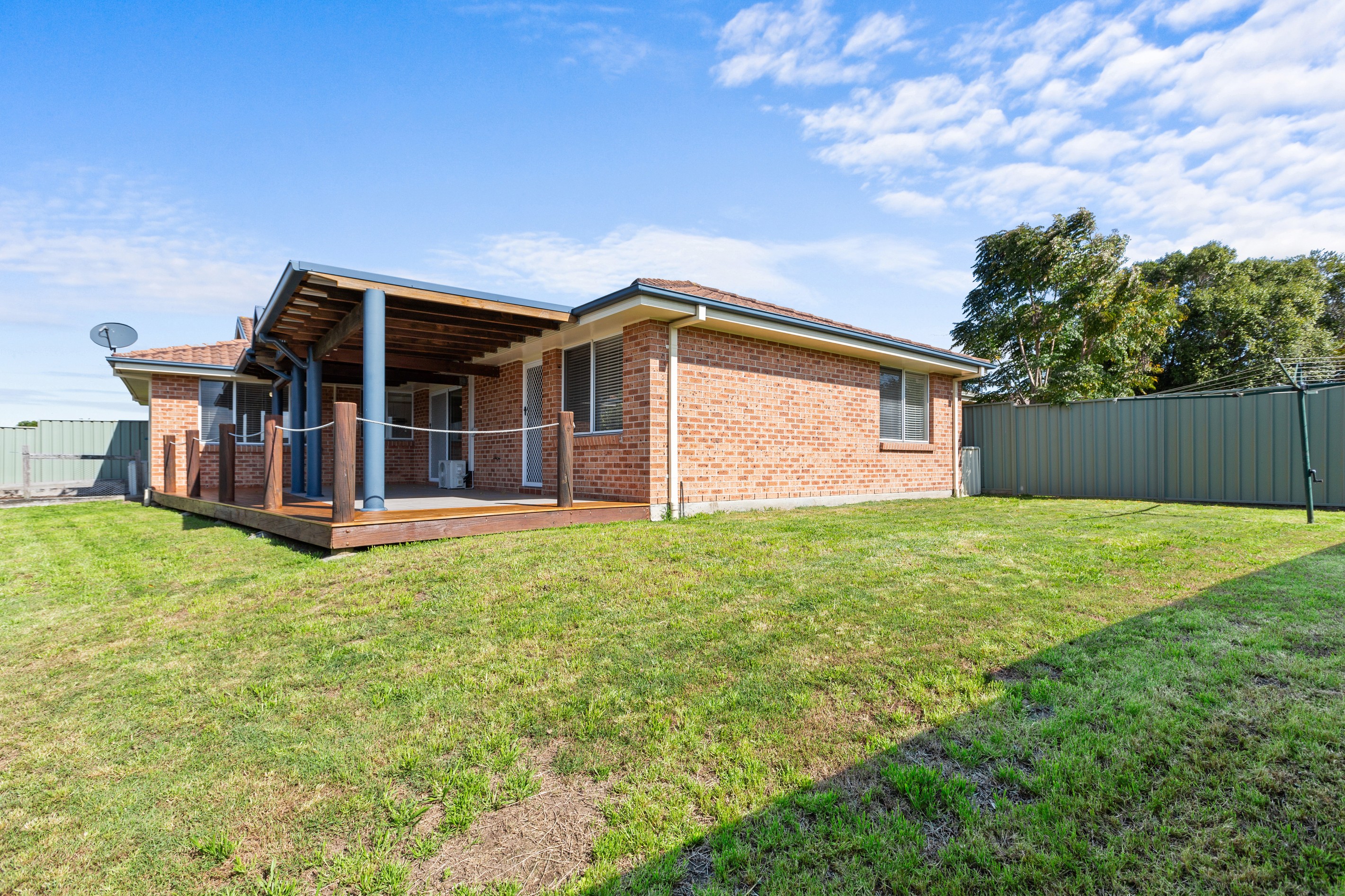 1 Rosewood Avenue, Thornton, NSW 2322