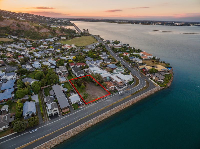 Price Reduction, more land for your buck! - Redcliffs