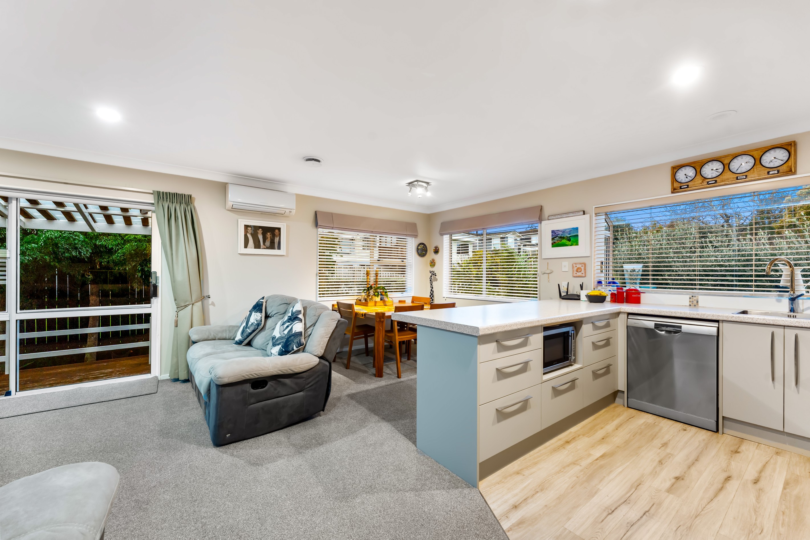 2/44 Rodney Street, Howick, Manukau City