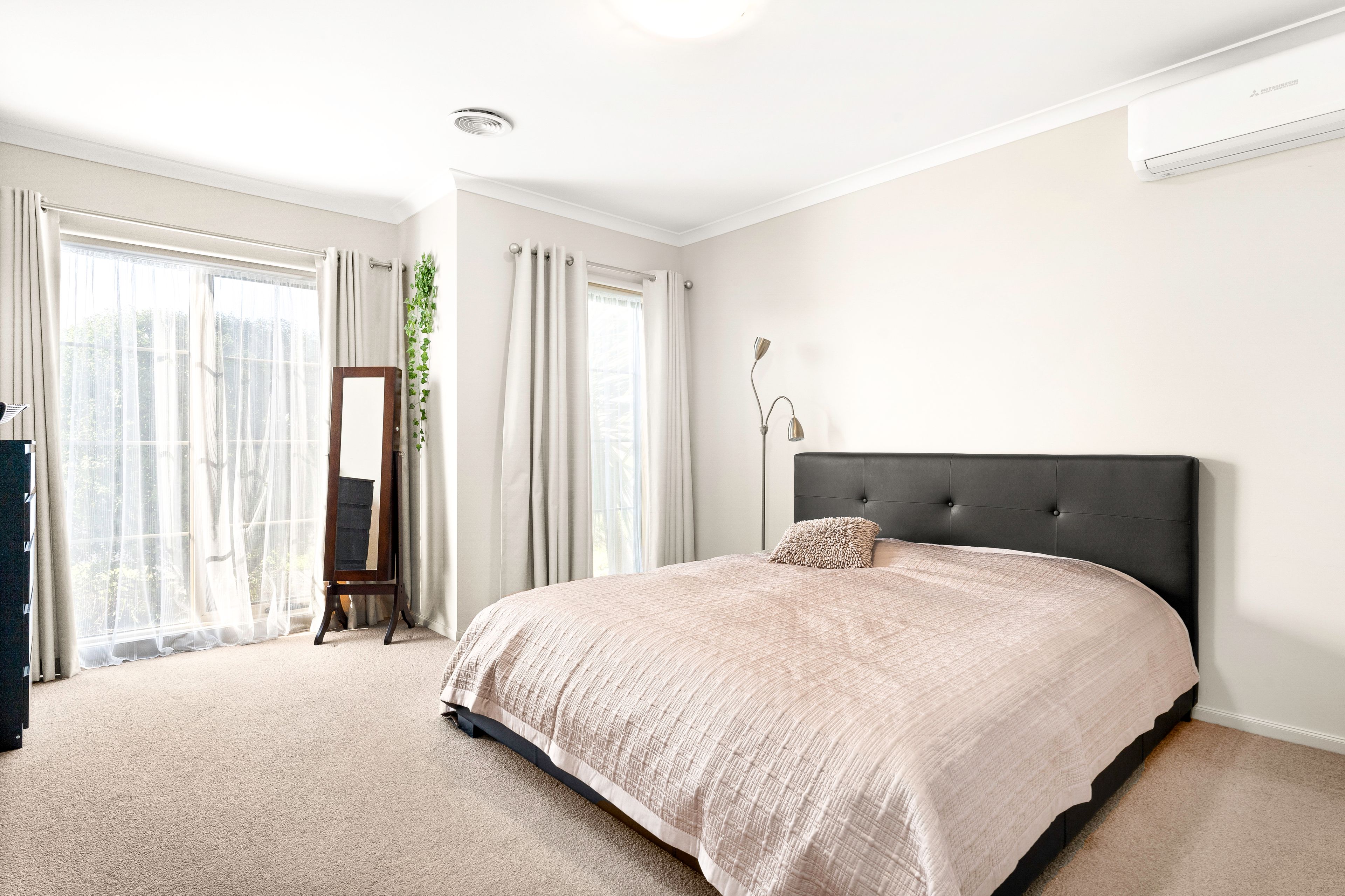 13 Willowtree Drive, Pakenham, VIC 3810