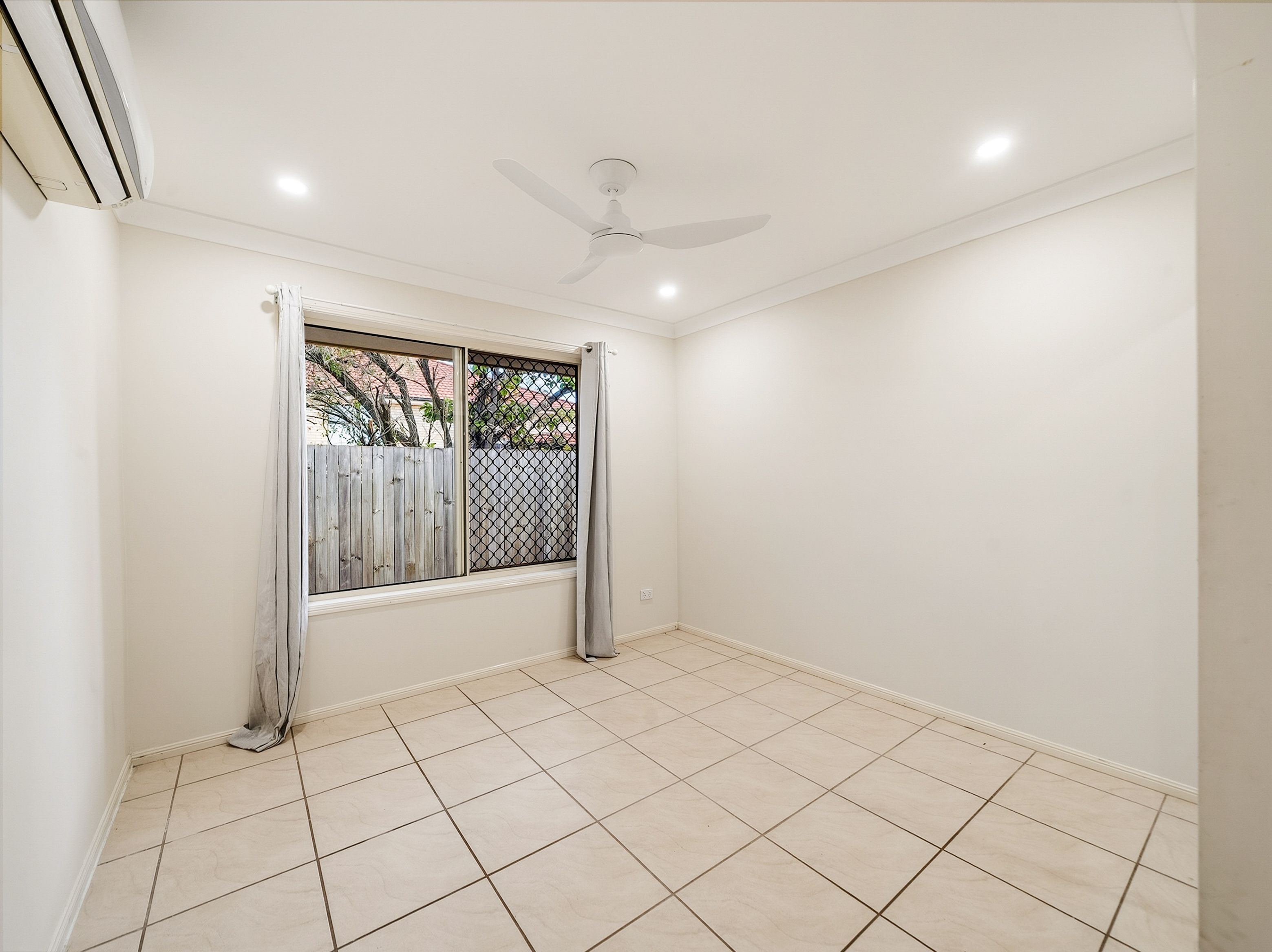 6 Chilton Crescent — photo 14 of 20