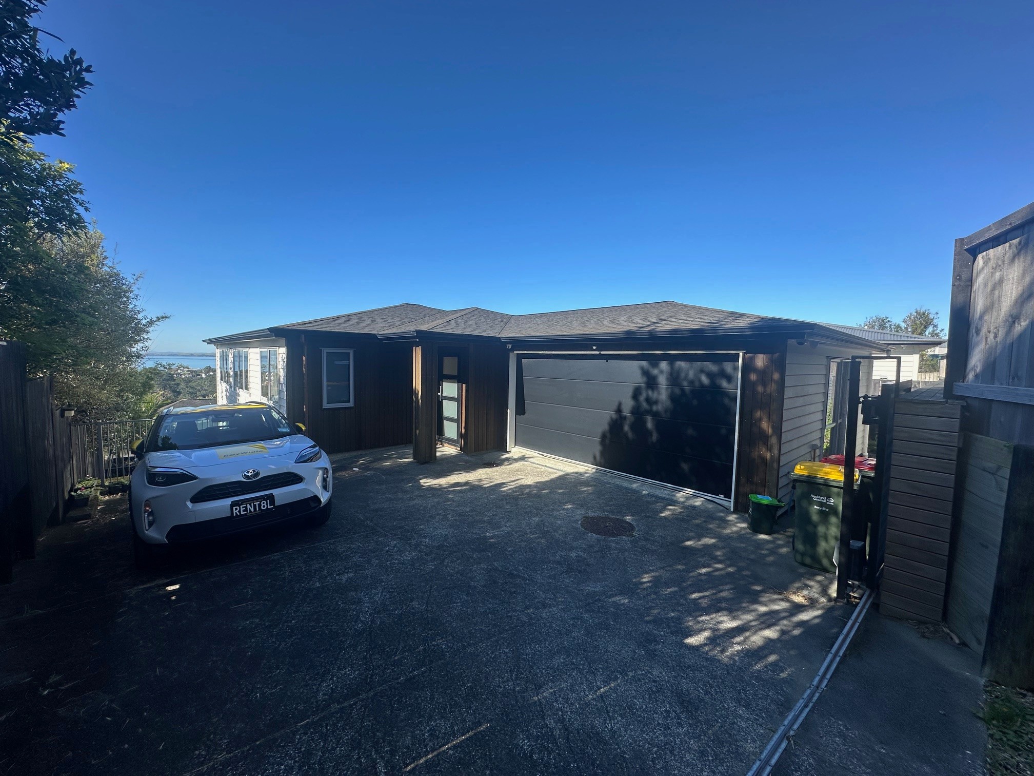 A/501 East Coast Road, Murrays Bay, North Shore City
