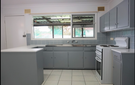 24 Waminda Avenue, Campbelltown, NSW 2560