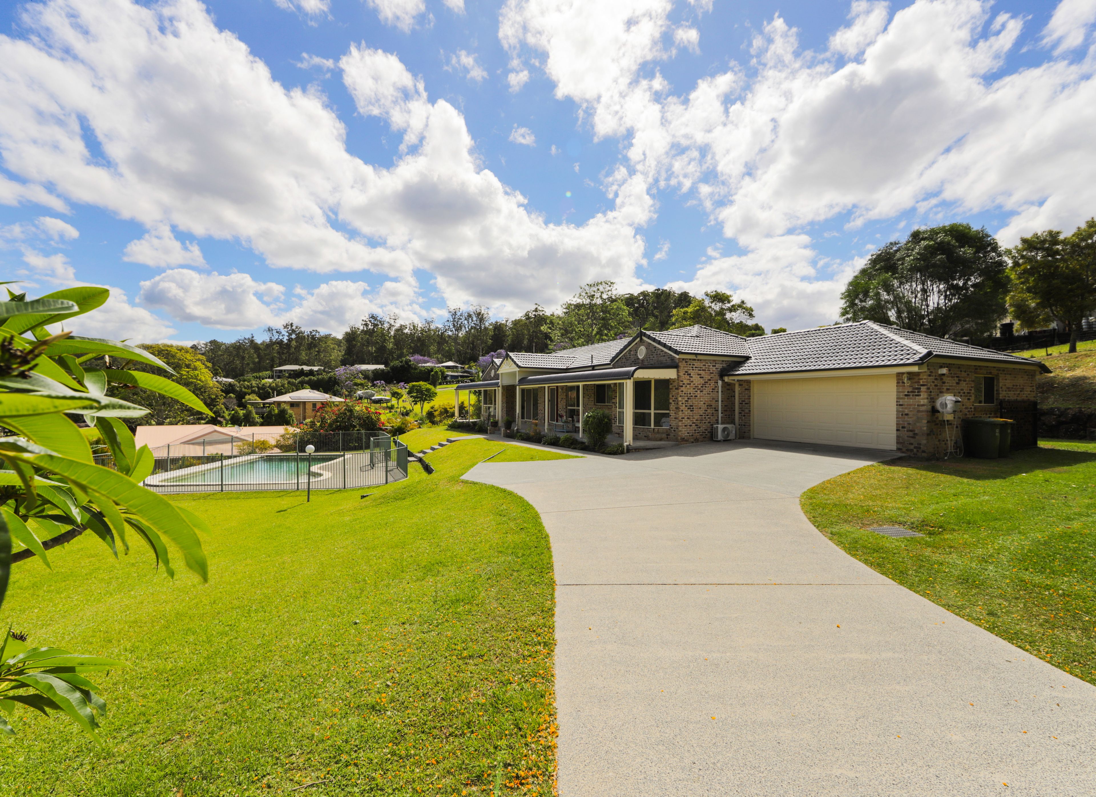 393 Bonogin Road, Bonogin, QLD 4213