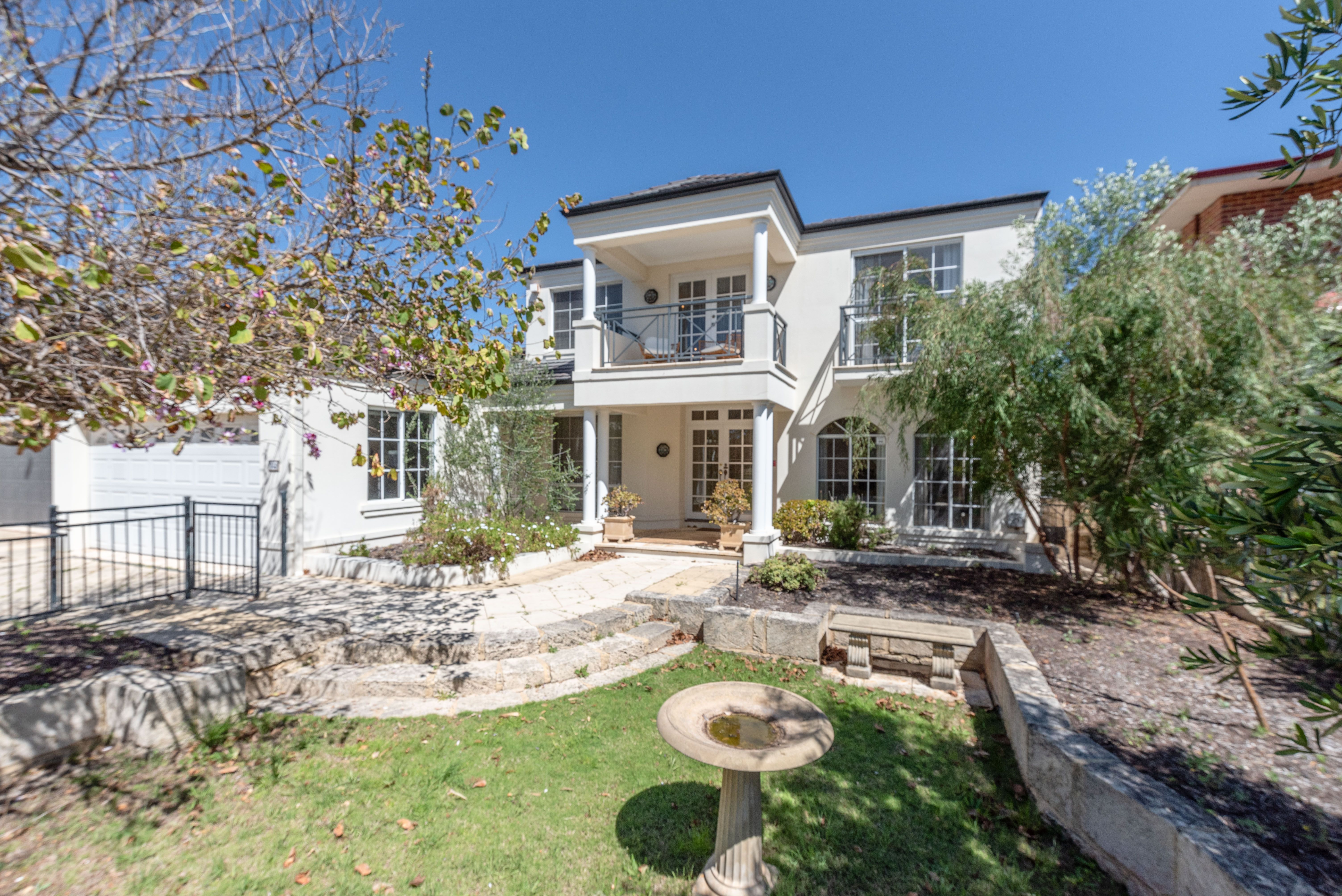 142 Broadbeach Boulevard, Hillarys, WA 6025