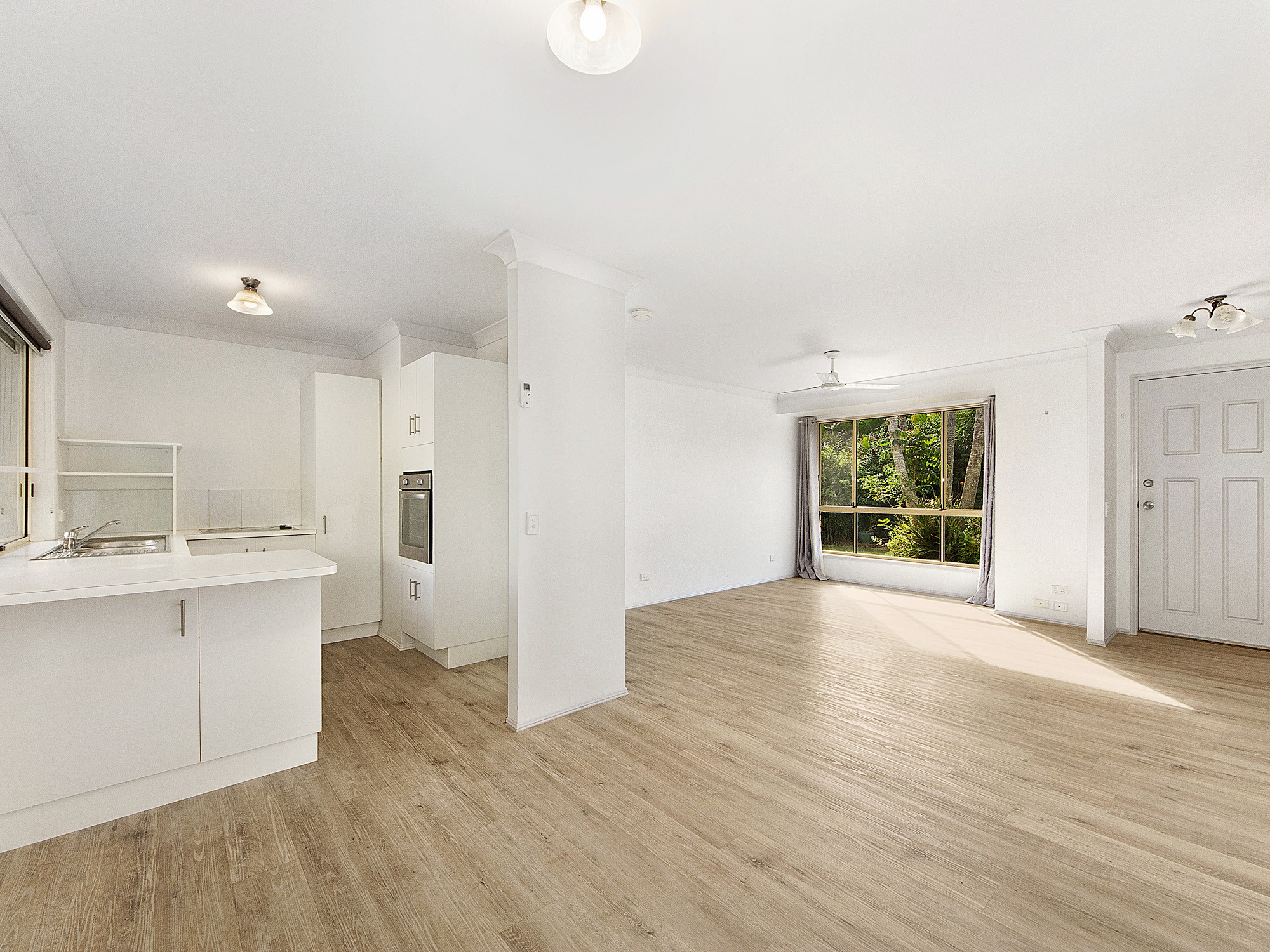 2/78 Village Way, Oxenford, QLD 4210