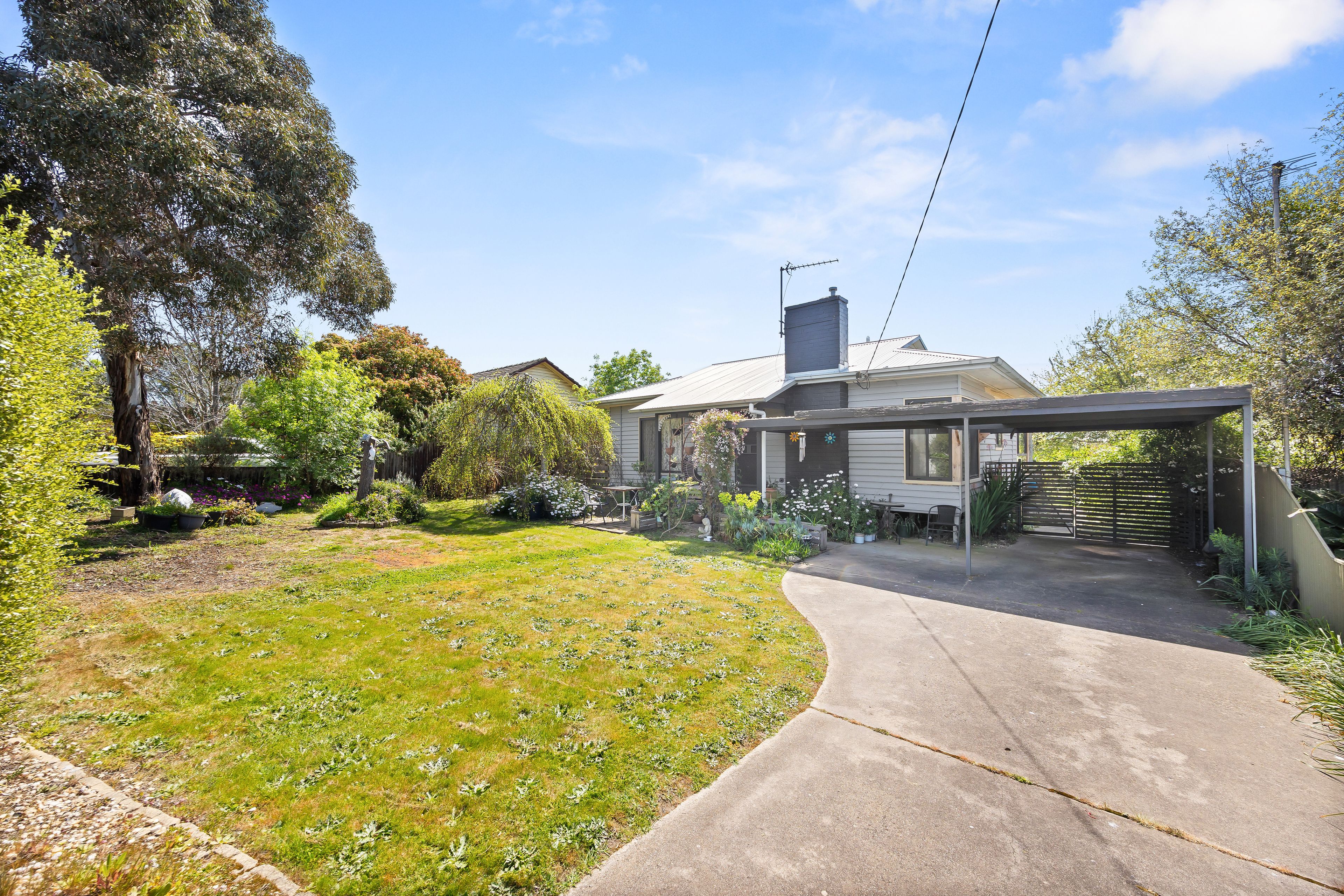 17 Laidlaw Street — photo from Ray White Ararat