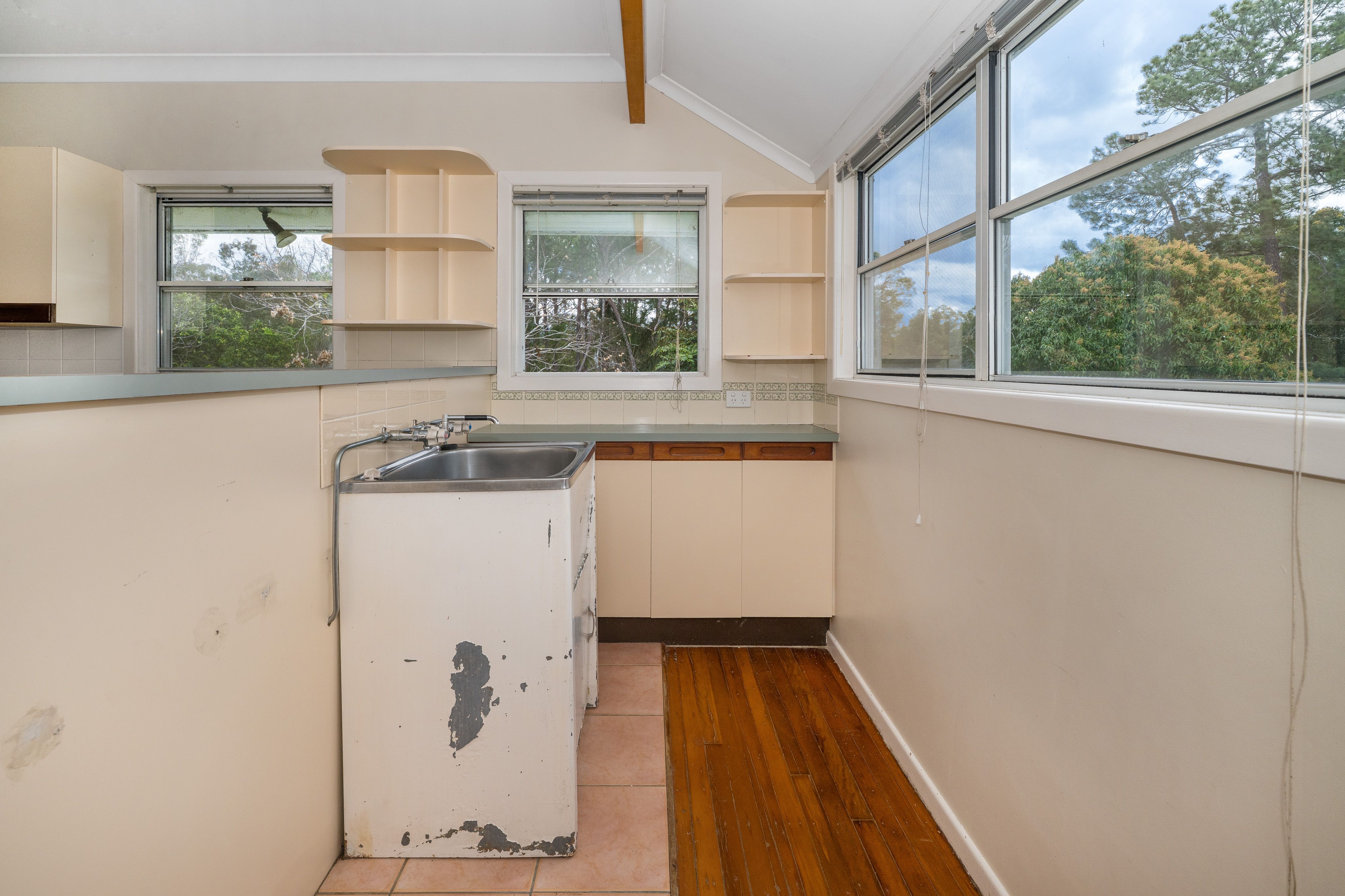 168 Archer Street — photo 13 of 17