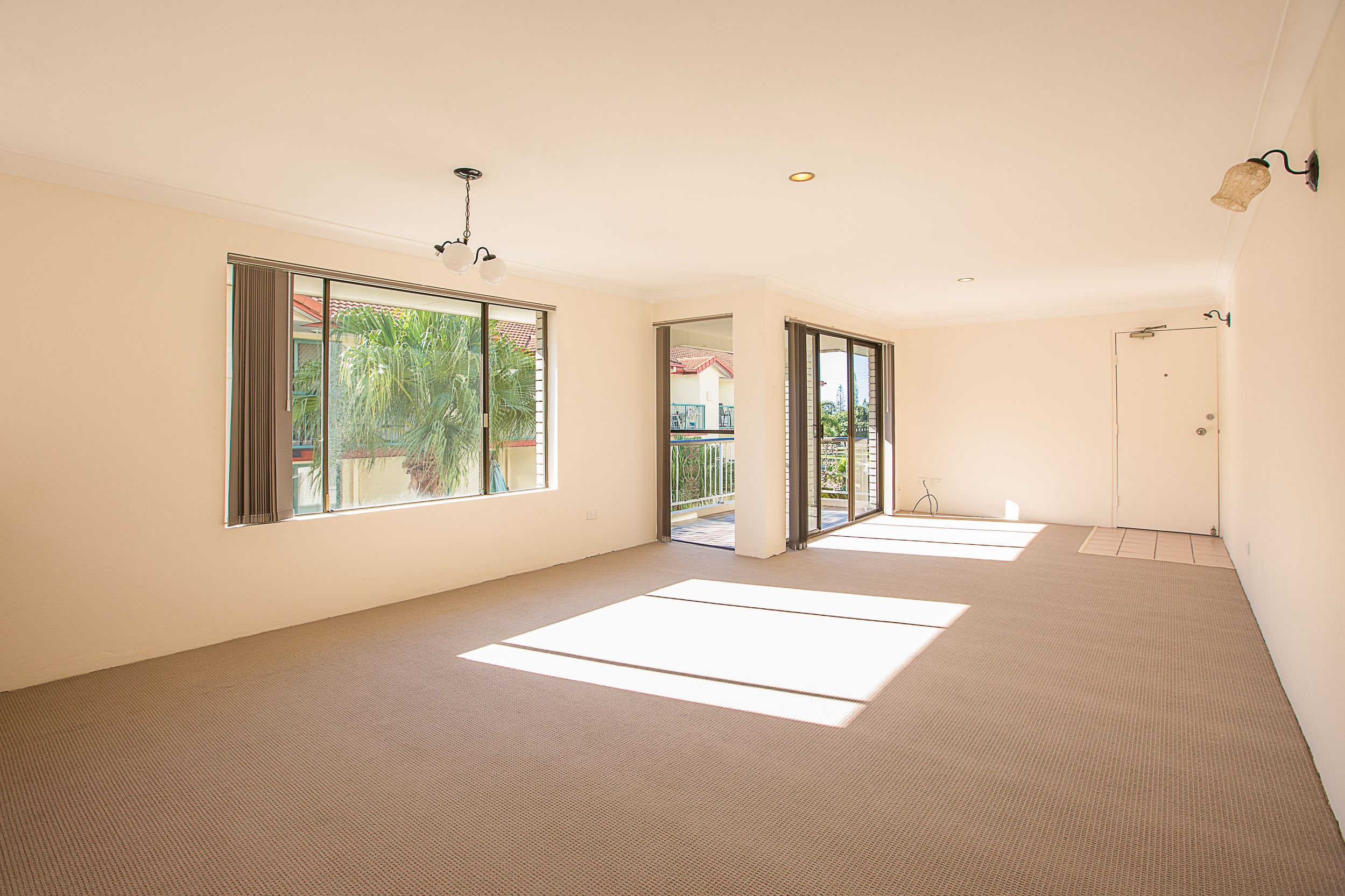 8/138 Marine Parade, Southport, QLD 4215