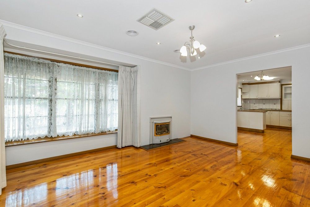 36 Laura Road, Knoxfield, VIC 3180