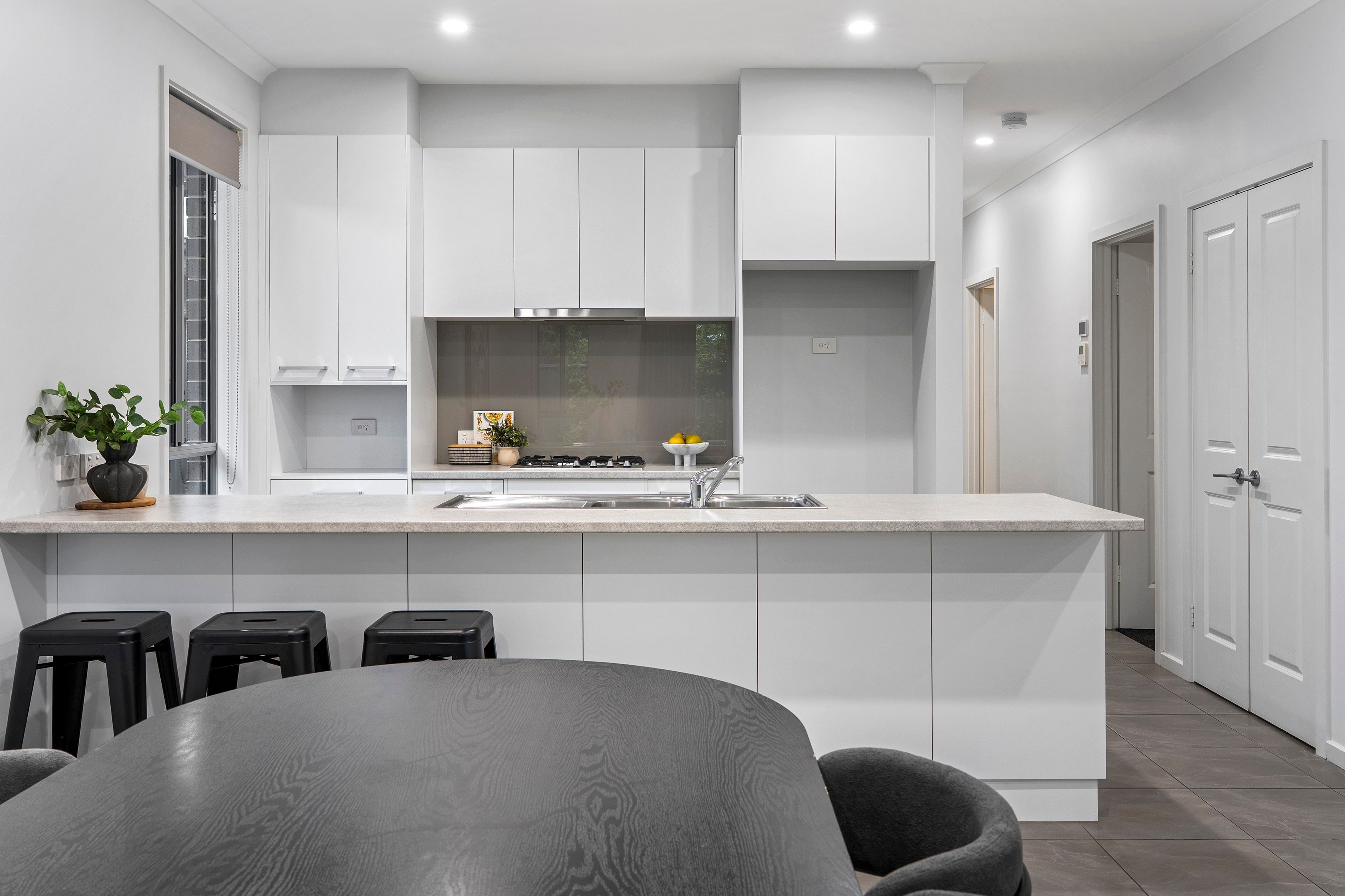 8 Cedarwood Grove — photo 11 of 20