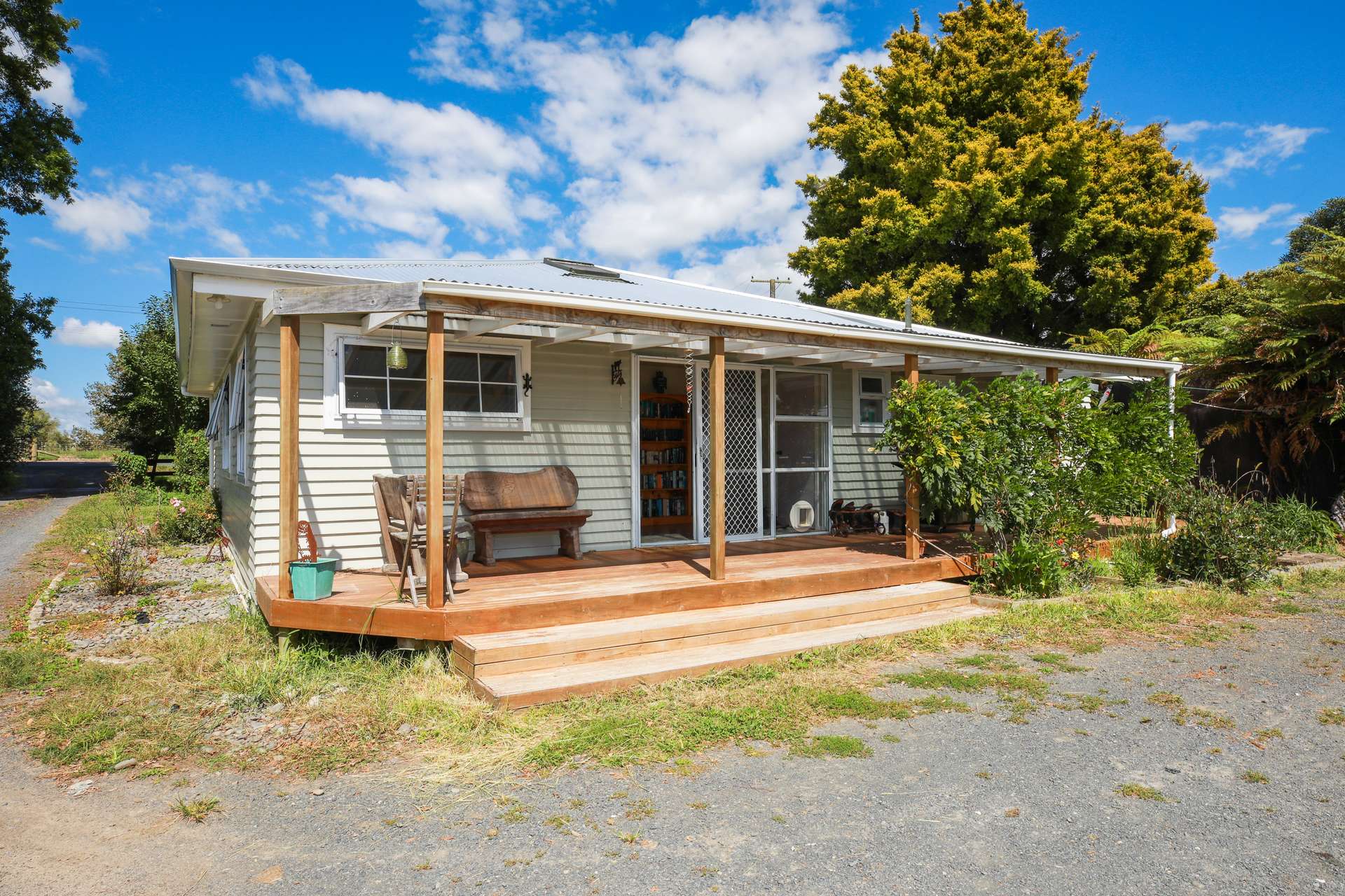 298 Te Kawa Road photo 8