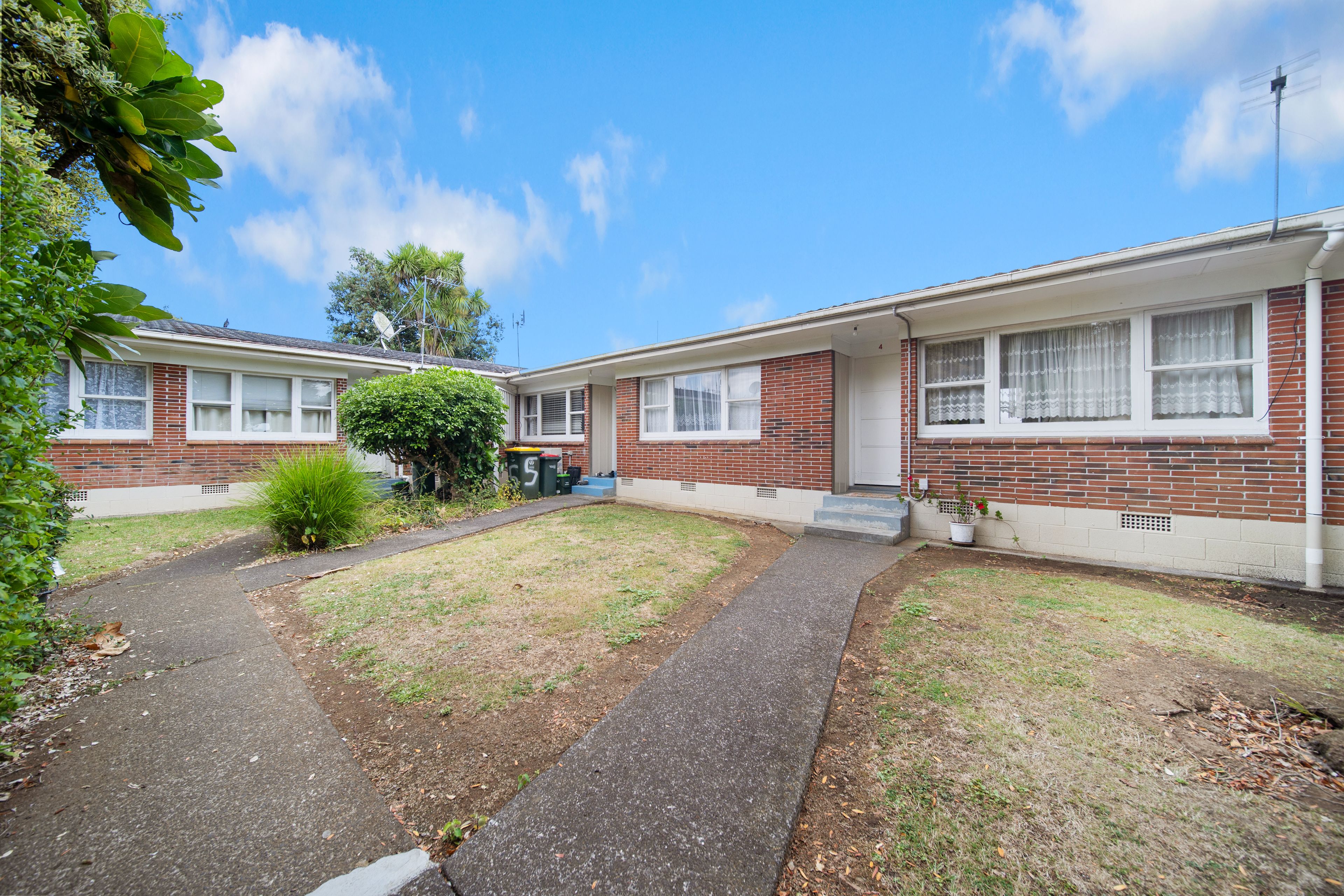 4/11 Oakland Avenue, Papatoetoe, Manukau City