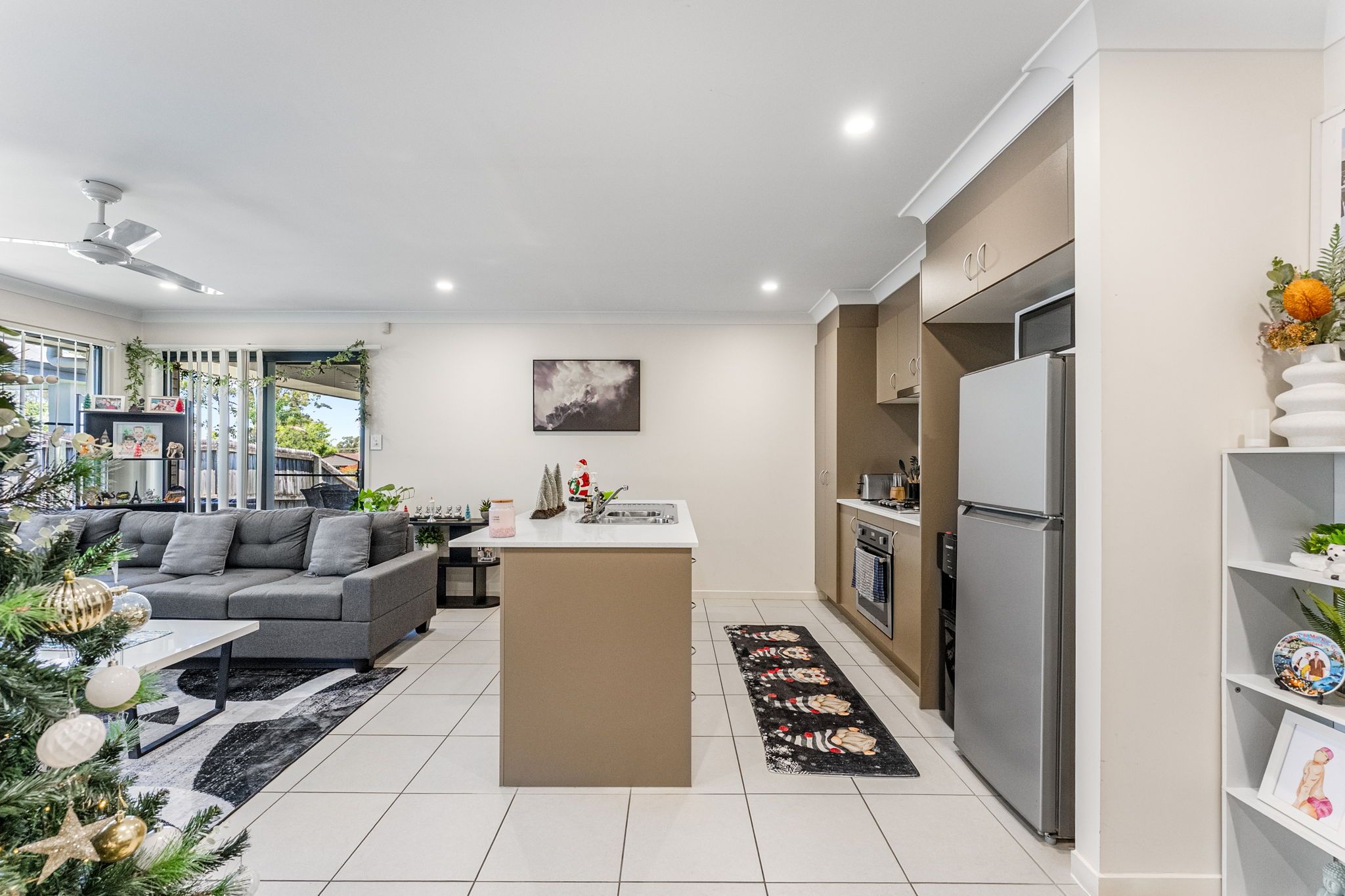 10 Chandon Court, Hillcrest, QLD 4118