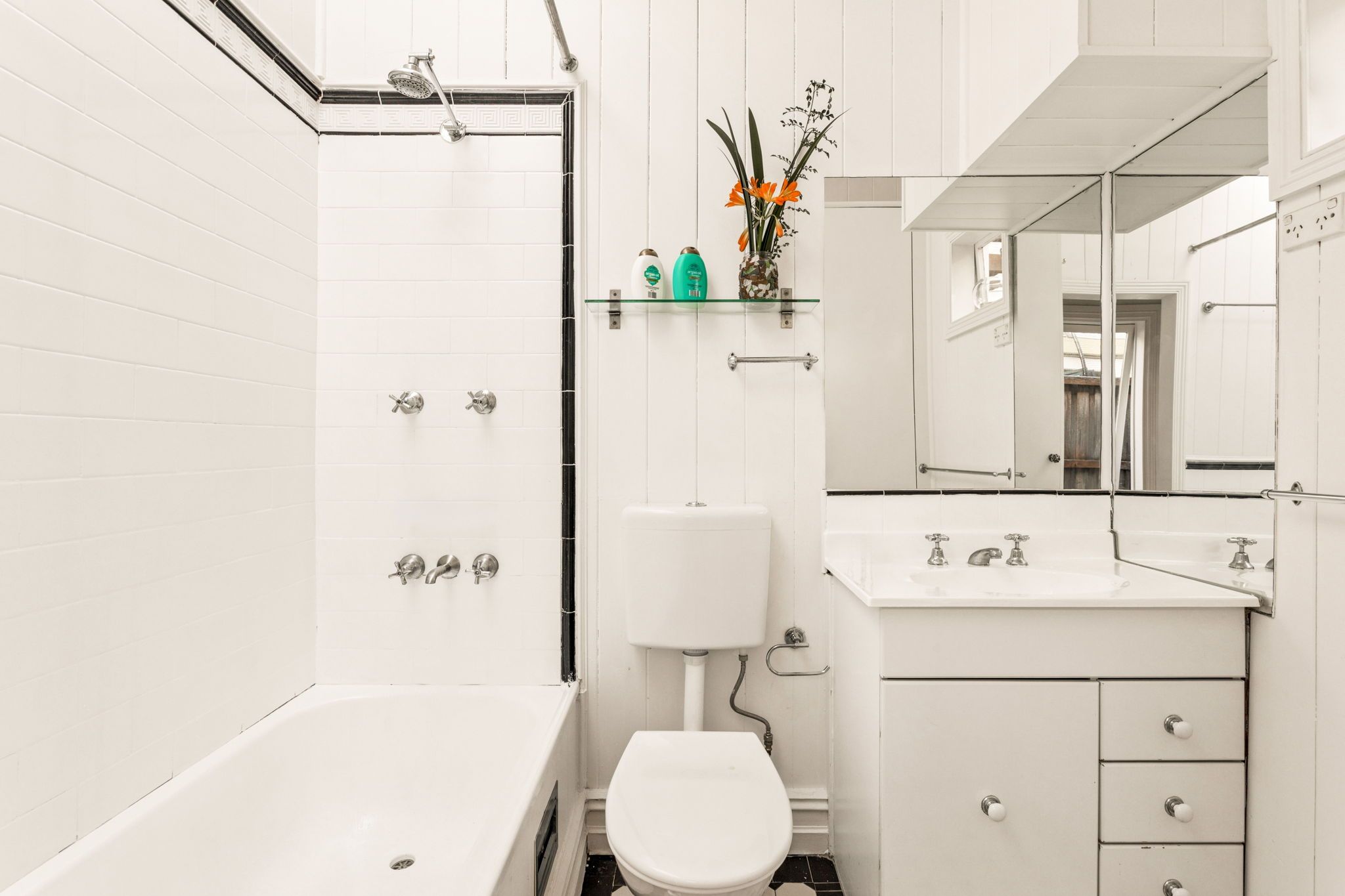 107 Darley Street — photo 8 of 9