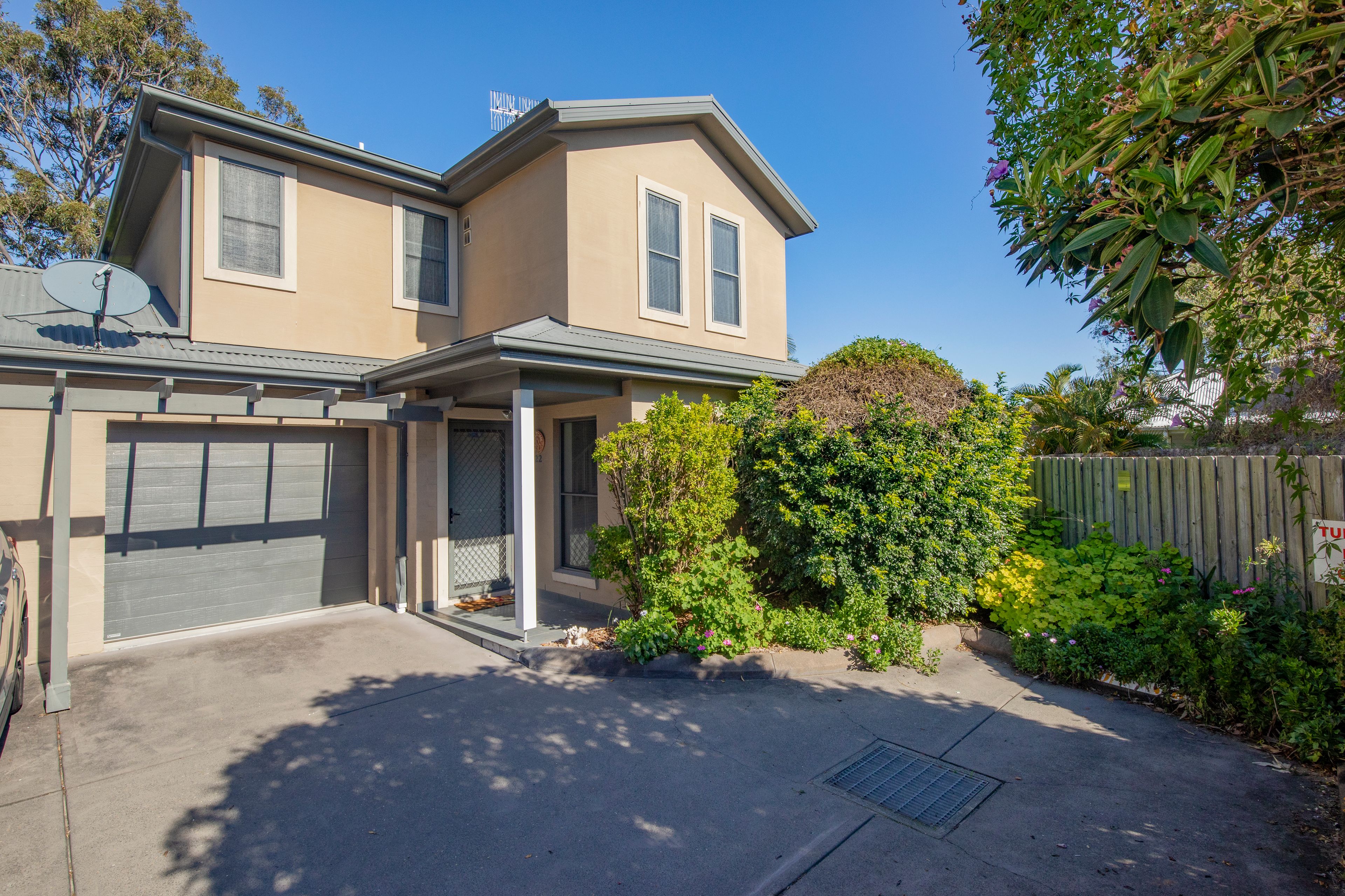 348 Pacific Highway, Belmont North NSW 2280