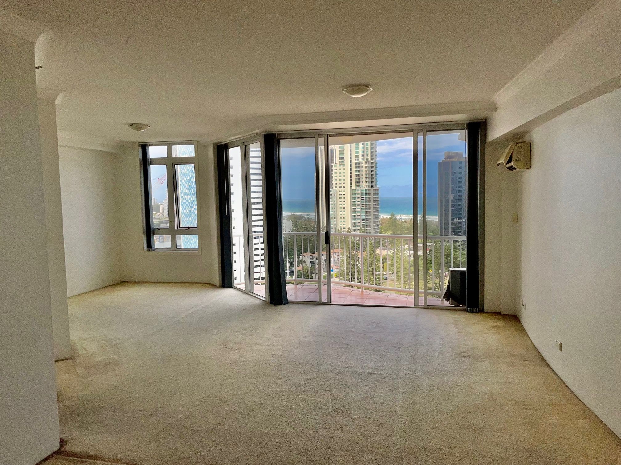 1162/2633 Gold Coast Highway 'Bel Air', Broadbeach, QLD 4218
