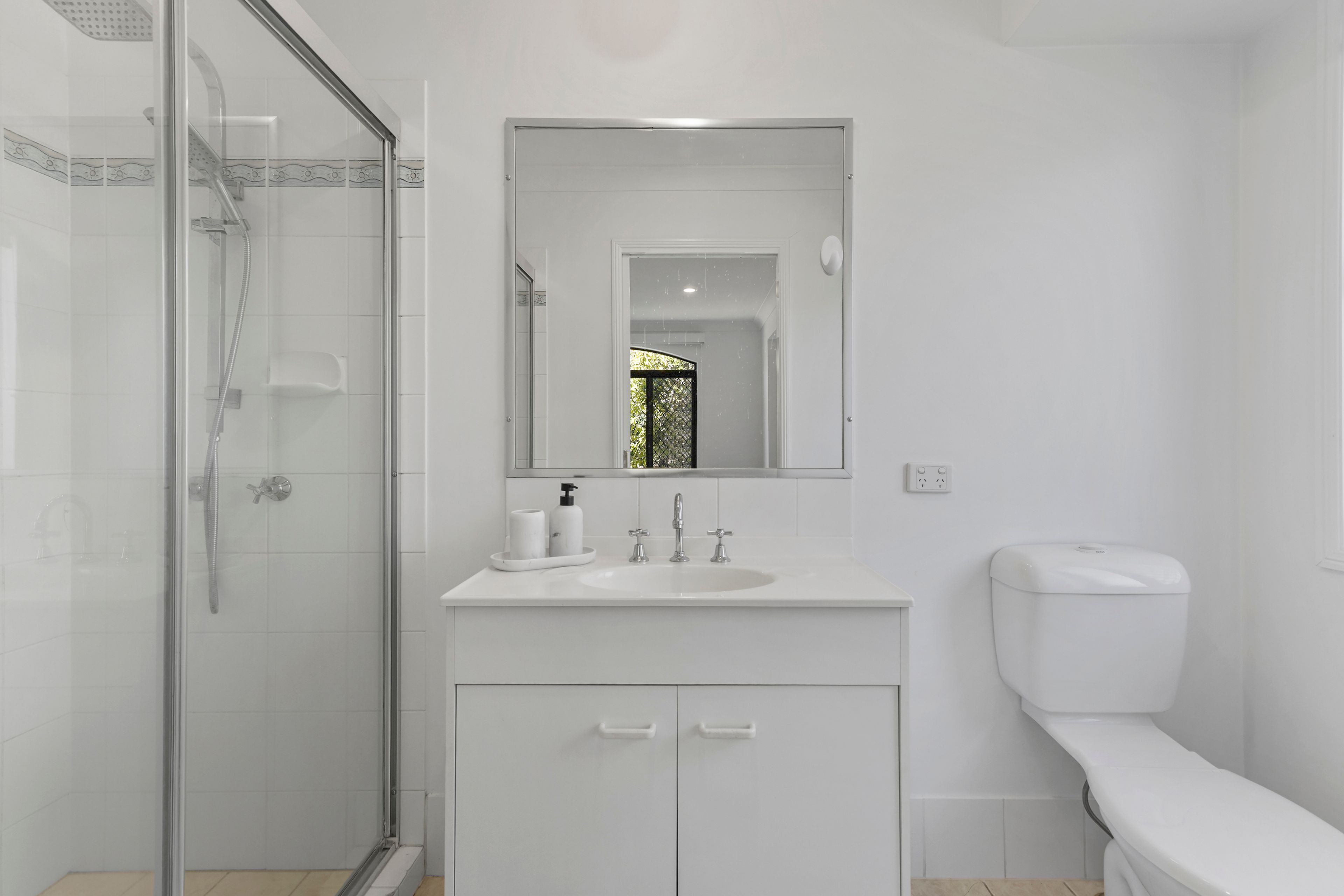 6 Serena Drive — photo 16 of 24