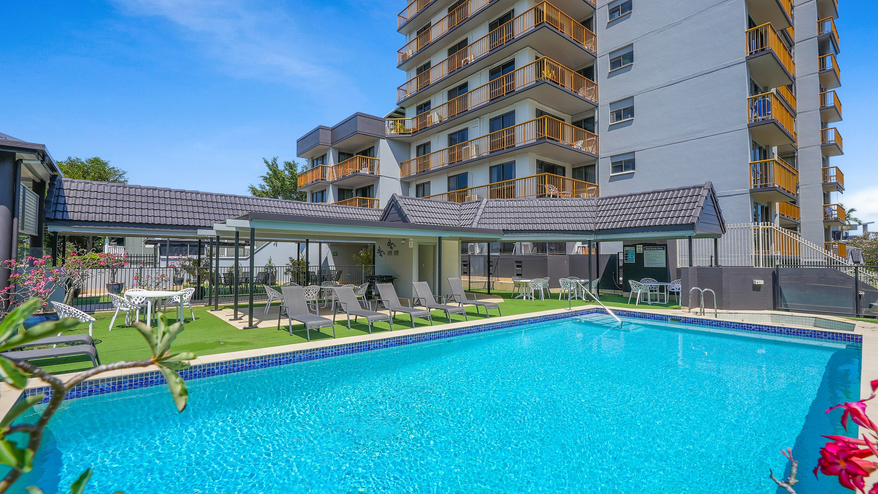 25/249 Esplanade, Cairns North, QLD 4870