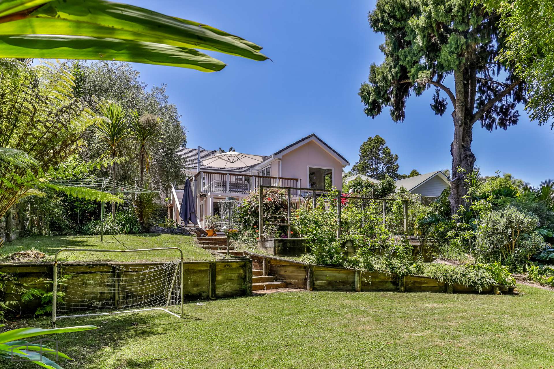 553 South Titirangi Road photo 37