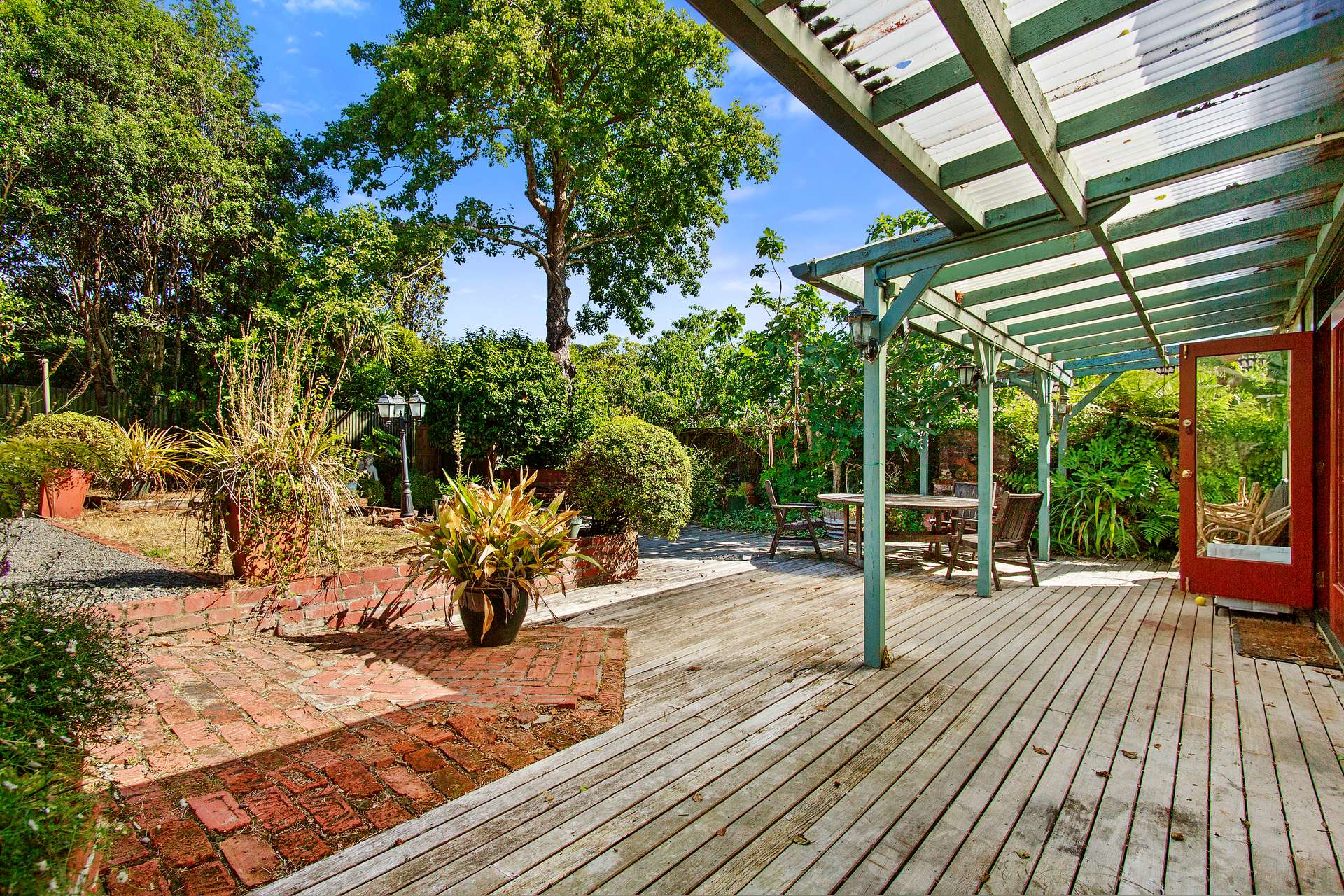 40 Manuka Street photo 2