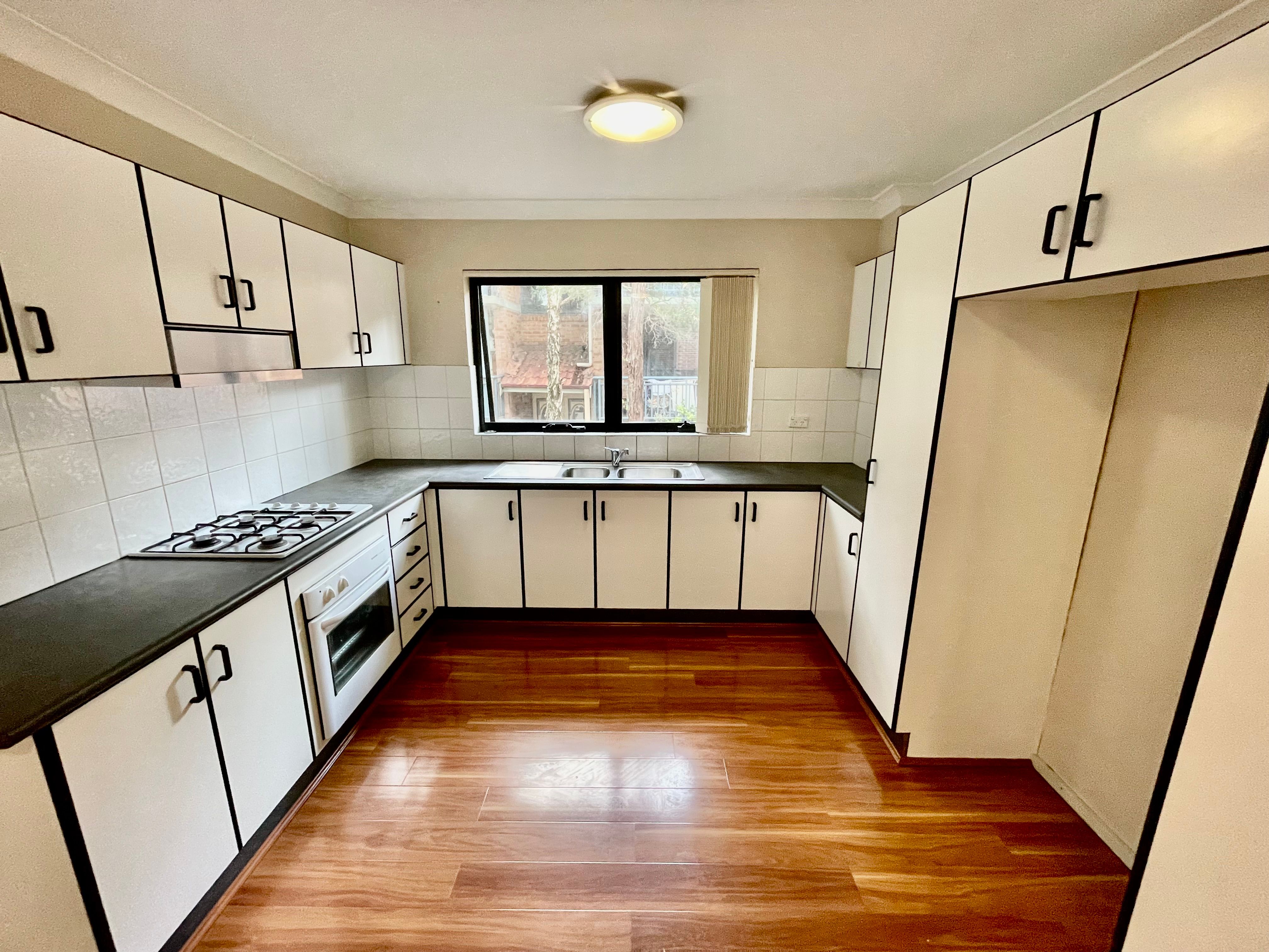 9/249 Targo Road, Toongabbie, NSW 2146