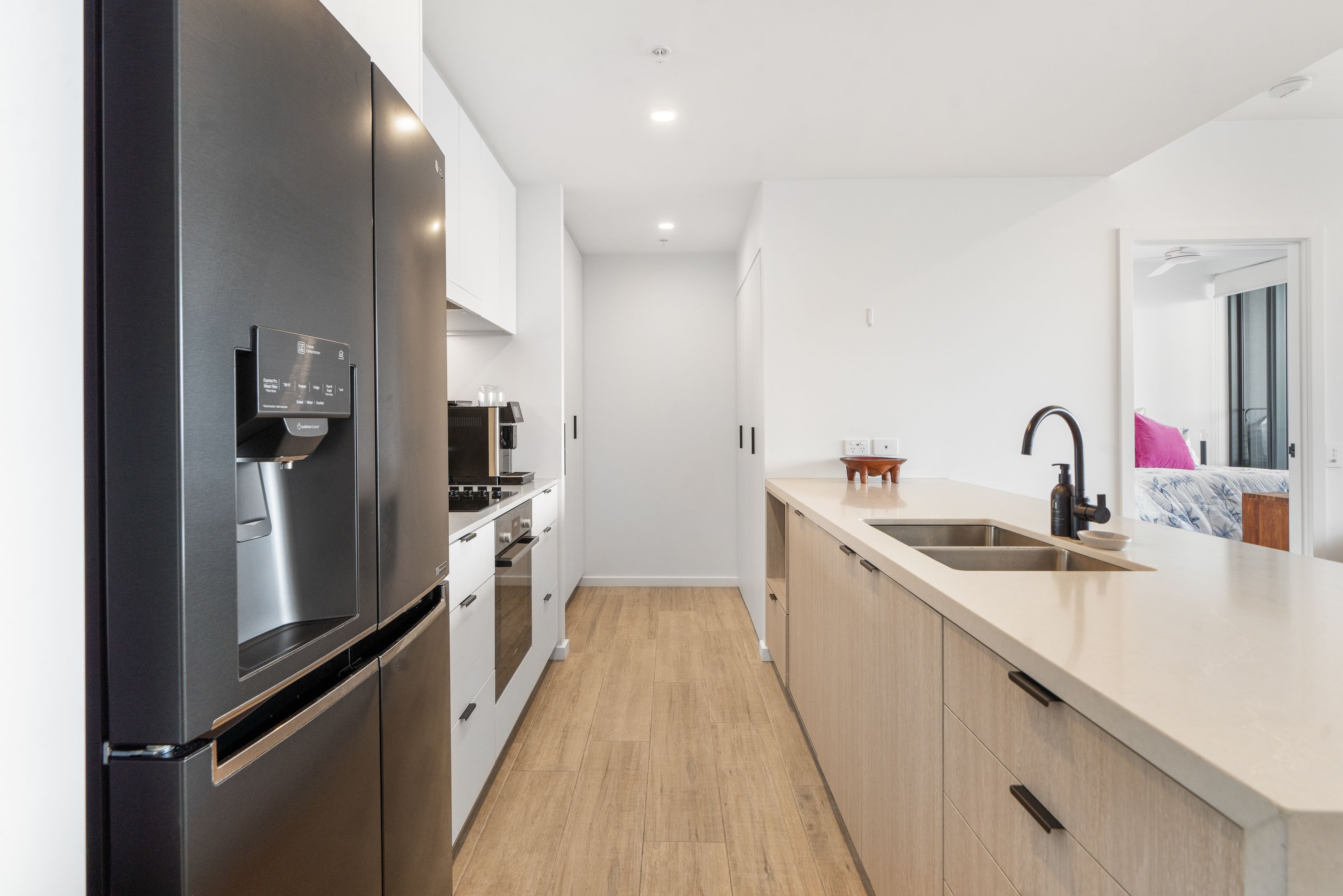 901/2 Mawarra Street — photo 10 of 19