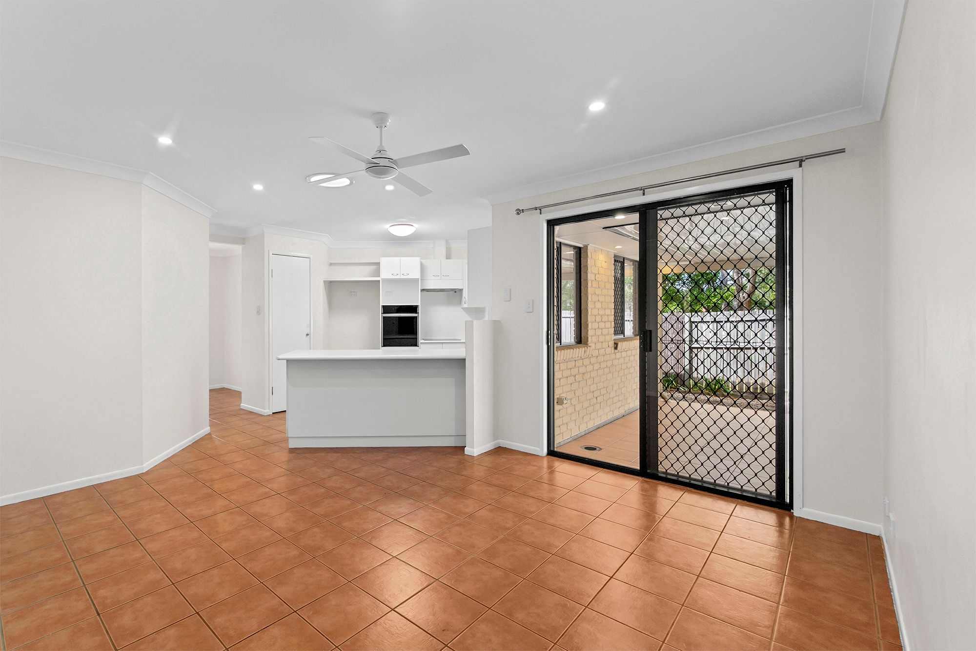 15 Ewan Place — photo 4 of 16