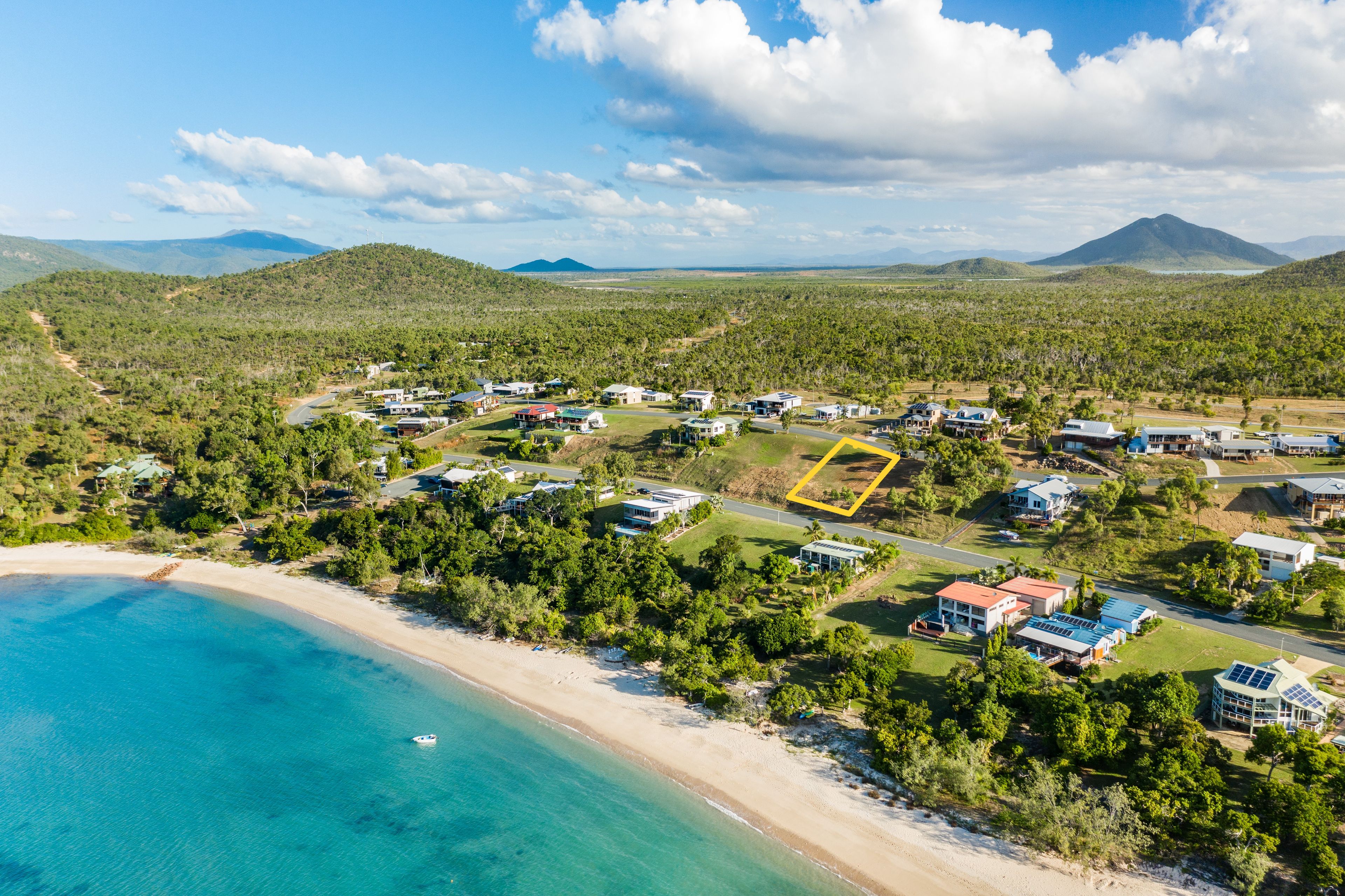 23 Gloucester Avenue, Hideaway Bay, QLD 4800